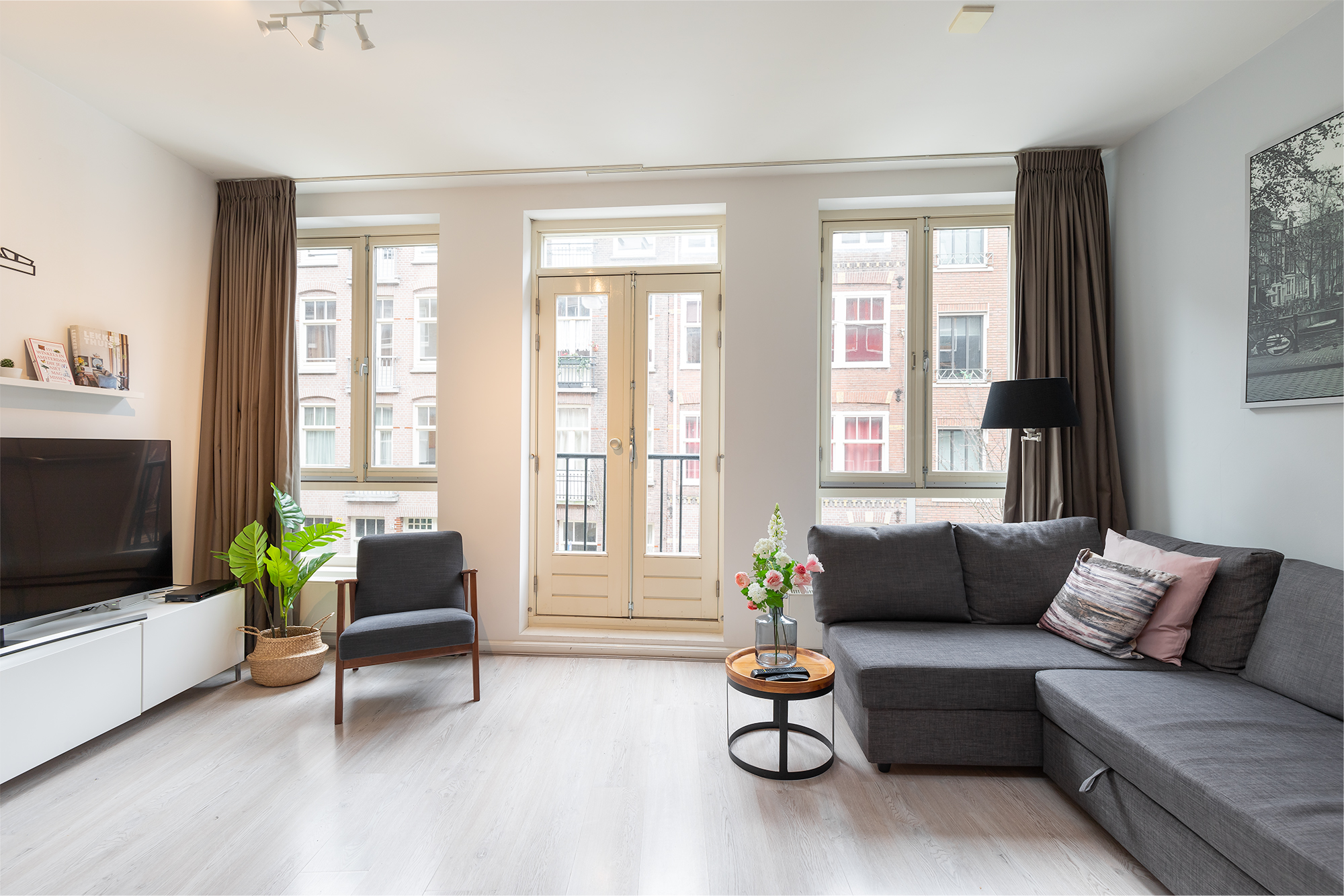 Bright, clean and stylish apartment in ''de pijp'' — Amsterdam stay