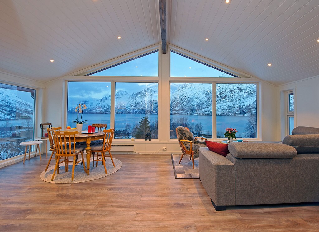 Quiet, relaxing and a perfect view of Ersfjordbotn