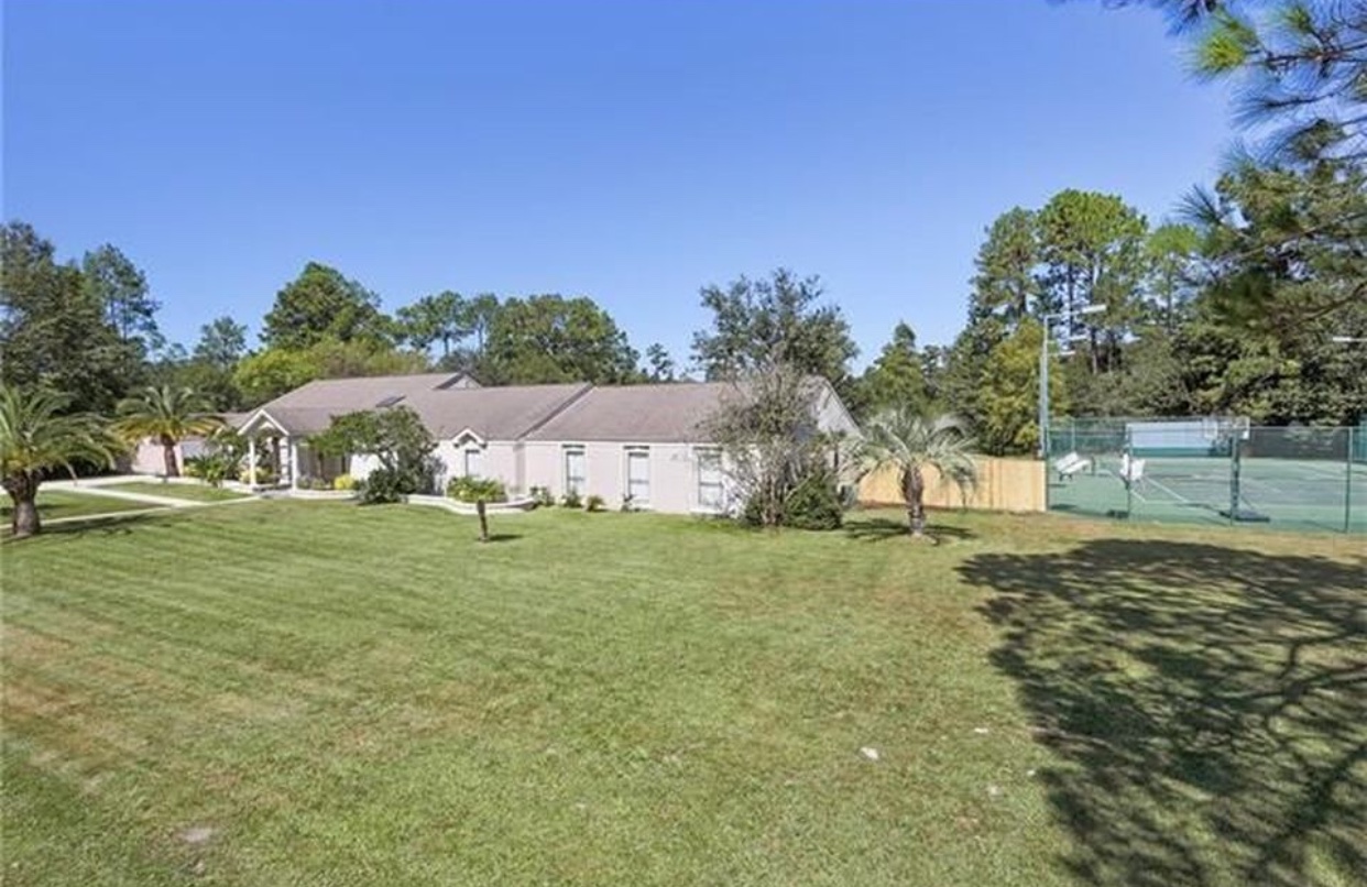 Family Fun in an Executive Estate Minutes from N.O Houses for Rent in