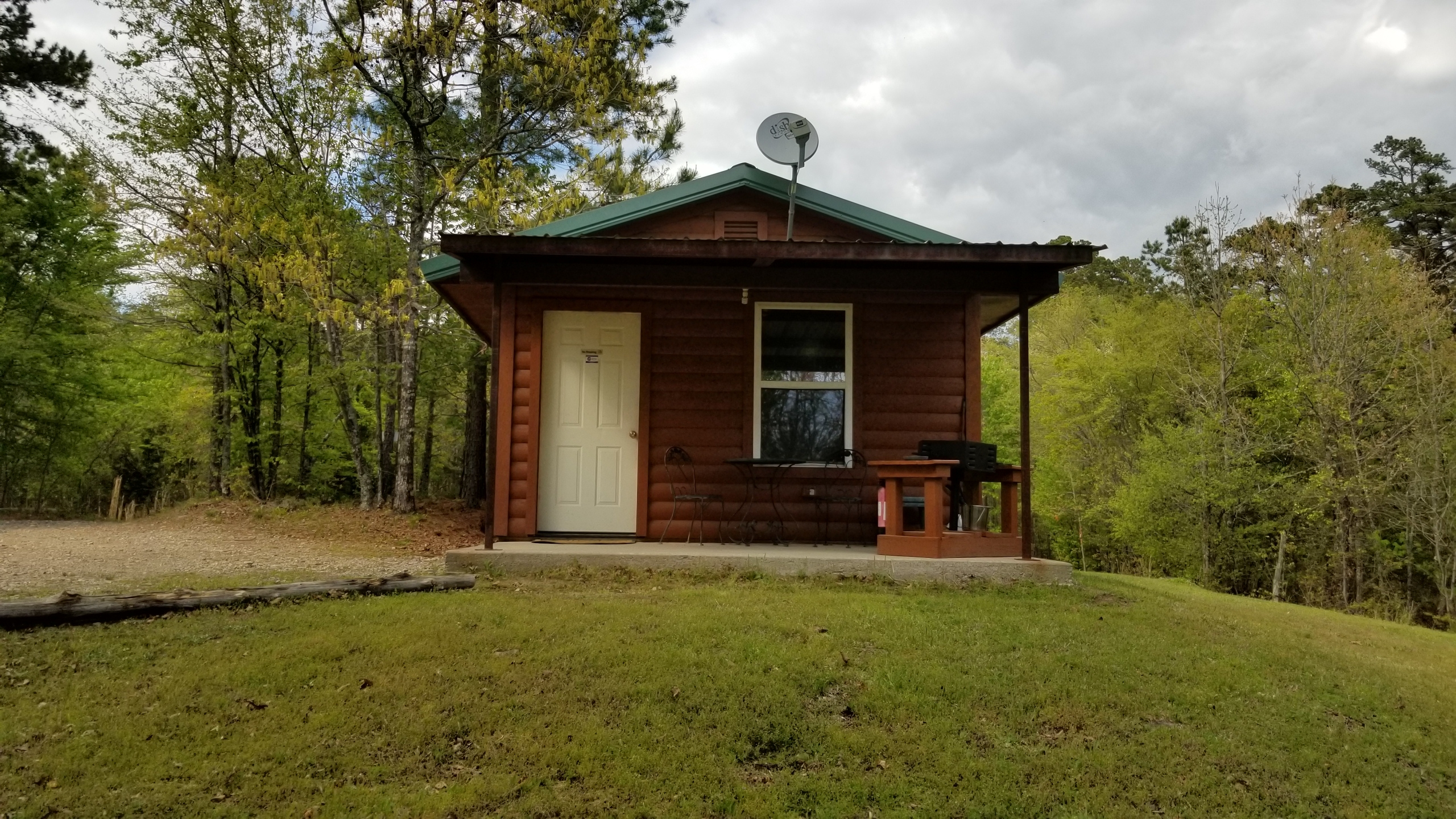 Backwoods Lodge Cabin 2