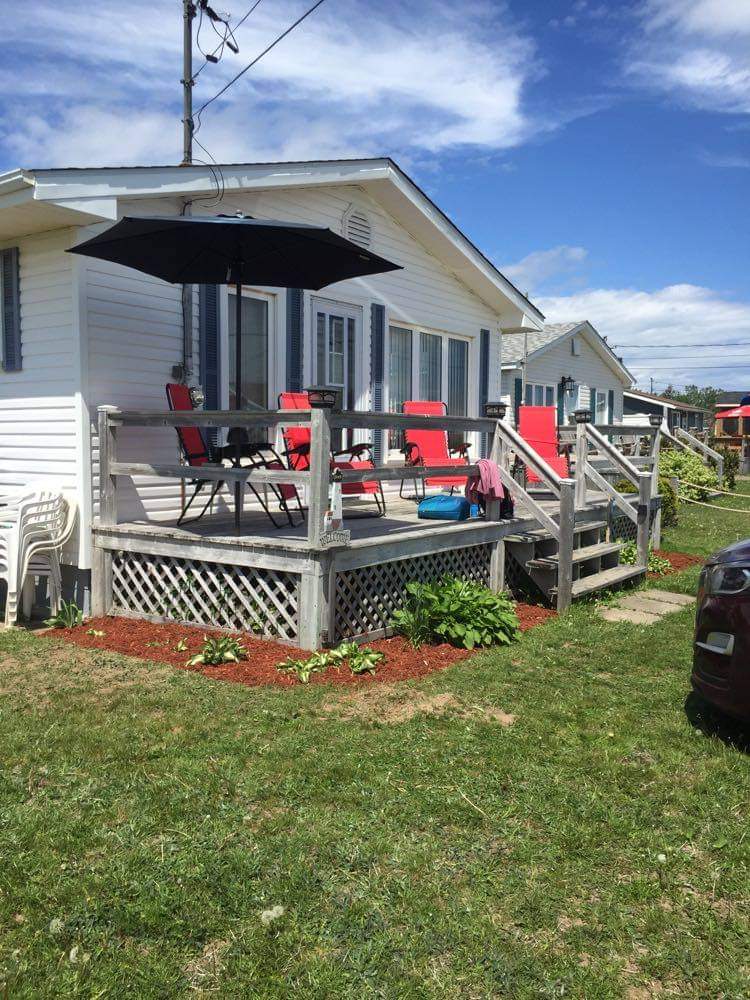 Great Water View Cottage Cottages for Rent in GrandeDigue, New