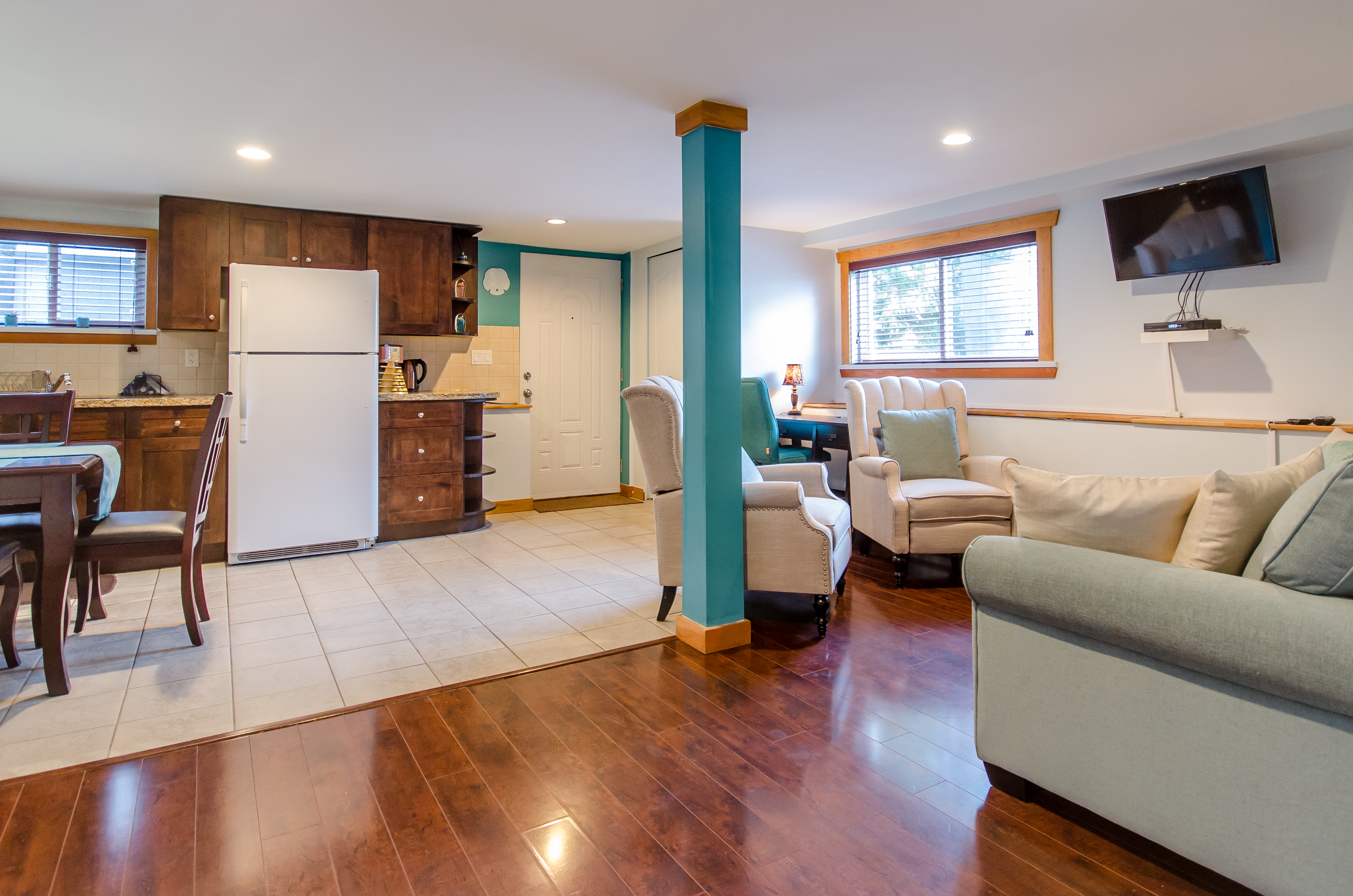 FIFA + PNE Steps Away | Free Parking | Sleeps 6