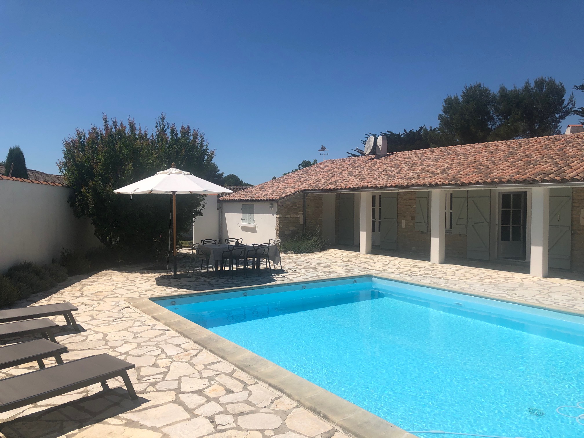 Family house 4hp, pool, 300m beaches & golf
