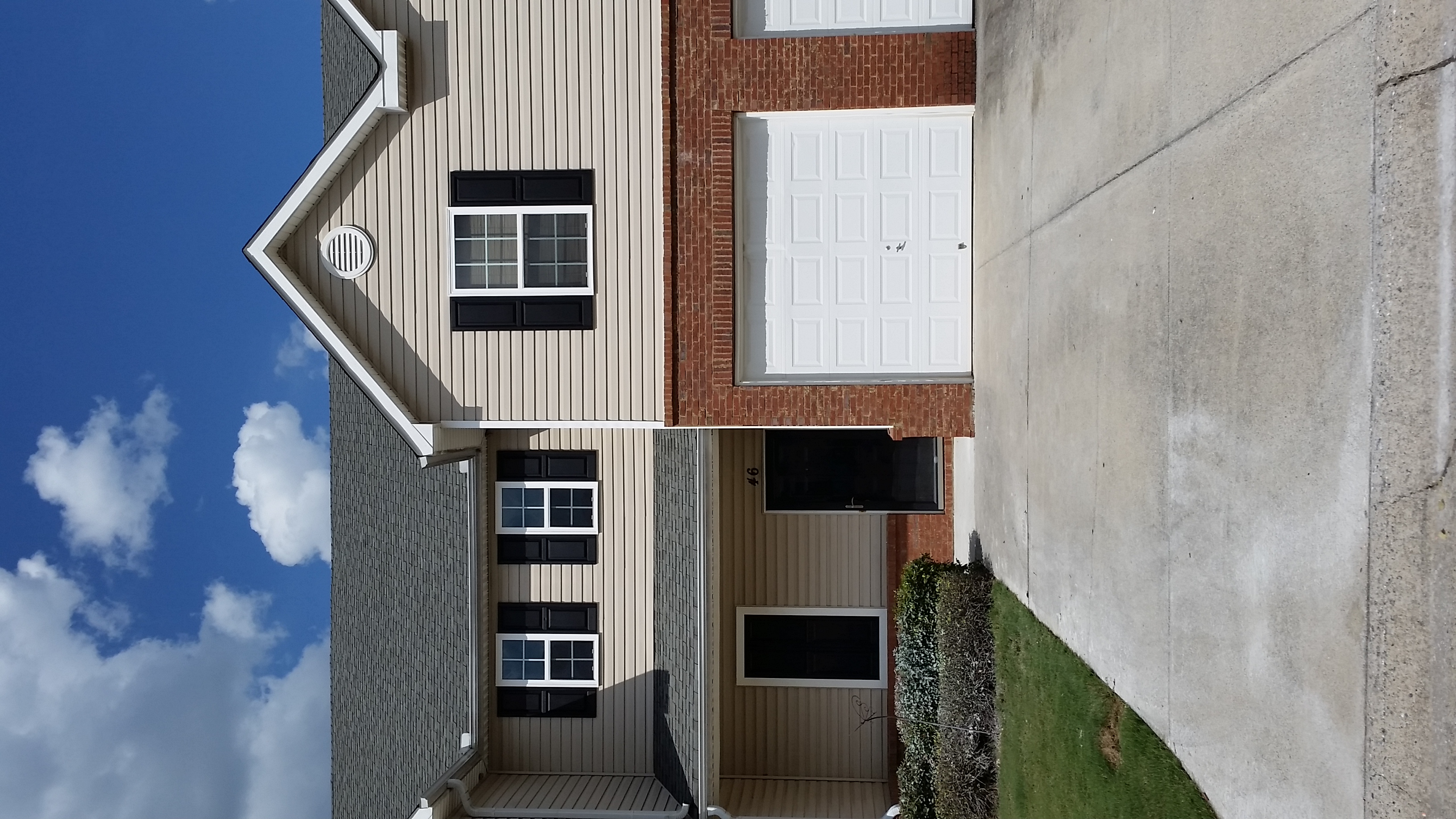 Spacious Cartersville Townhouse