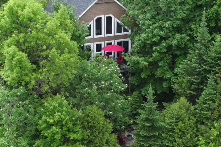 Chalet Robineau (CITQ #303921)