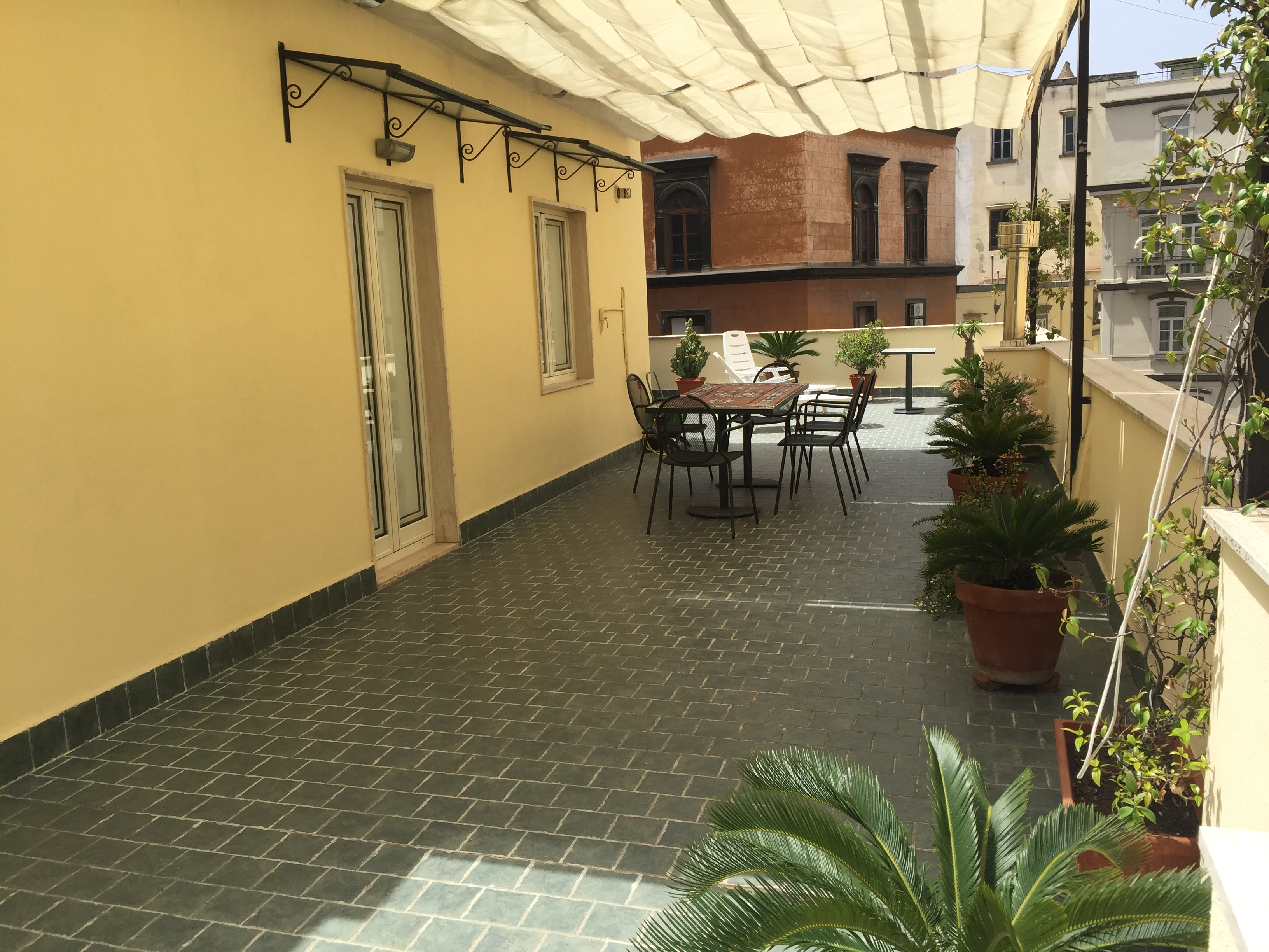Penthouse with terrace in the Heart of Napoli in Pendino, Naples