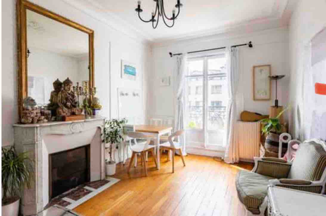 Charming room in a charming flat