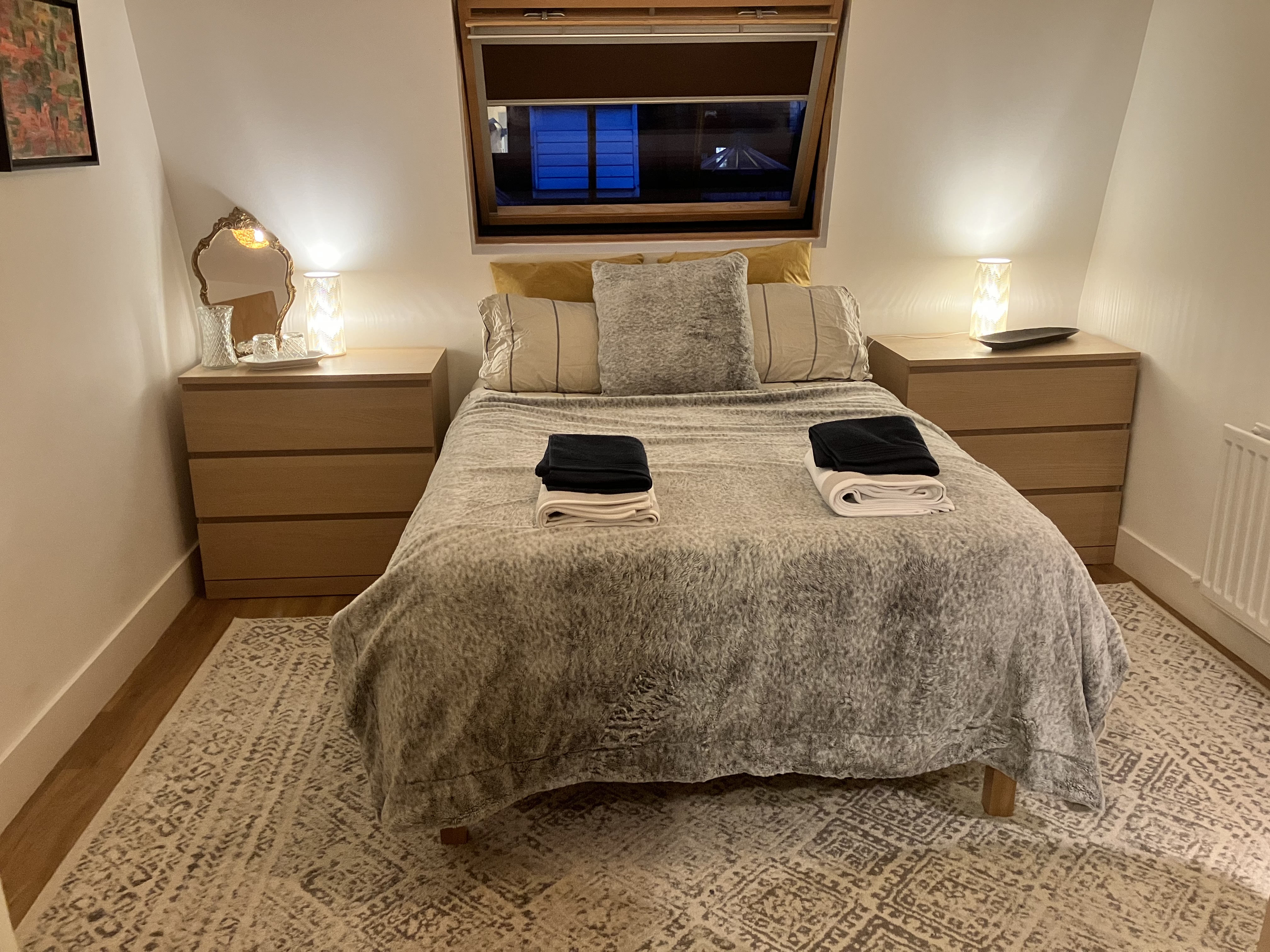 Double bedroom with dedicated large bathroom in Deans Village, Edinburgh