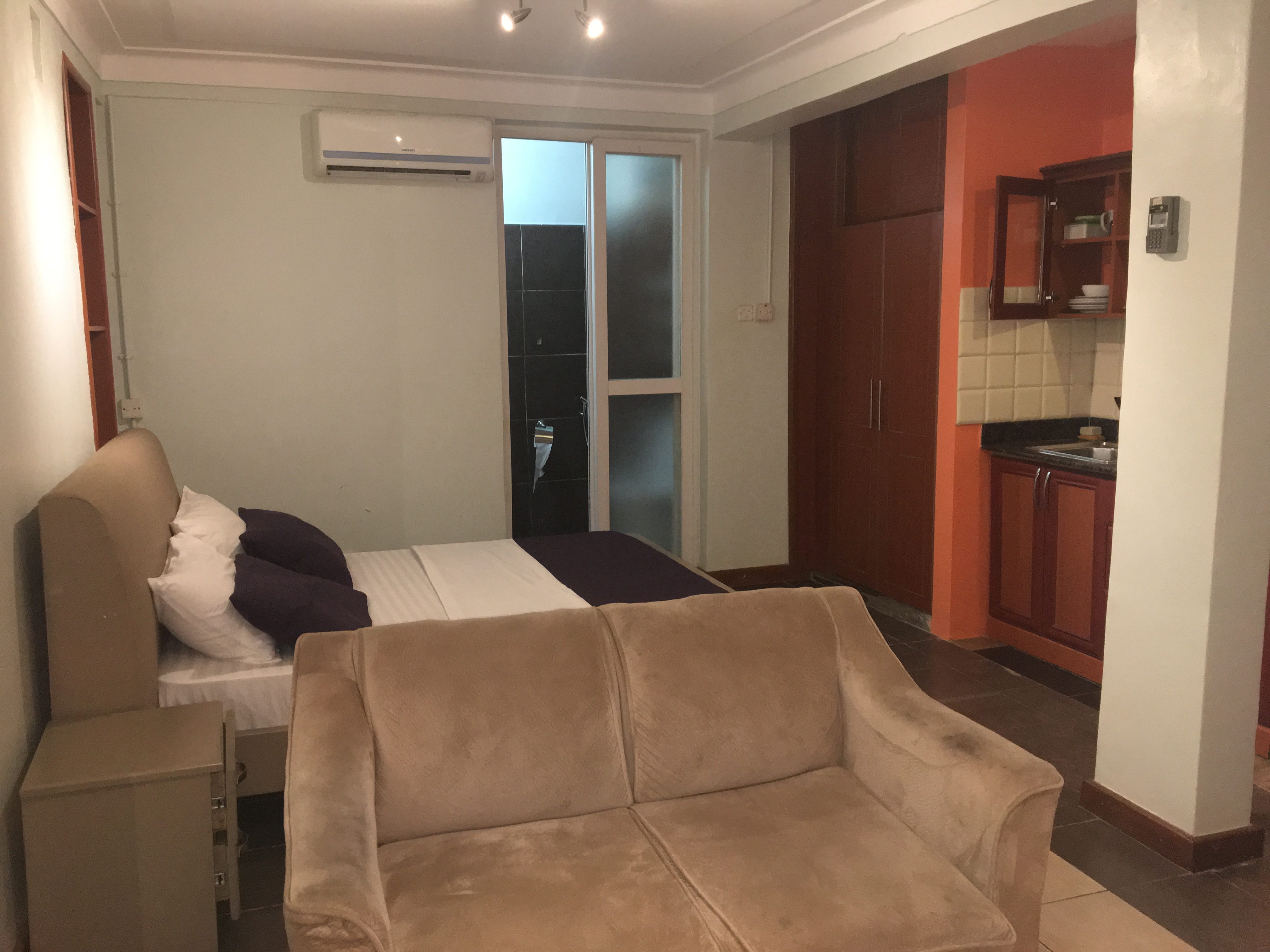 Luxury Studio Apartment/ACACIA MALL/ UG MUSEUM Apartments for Rent in