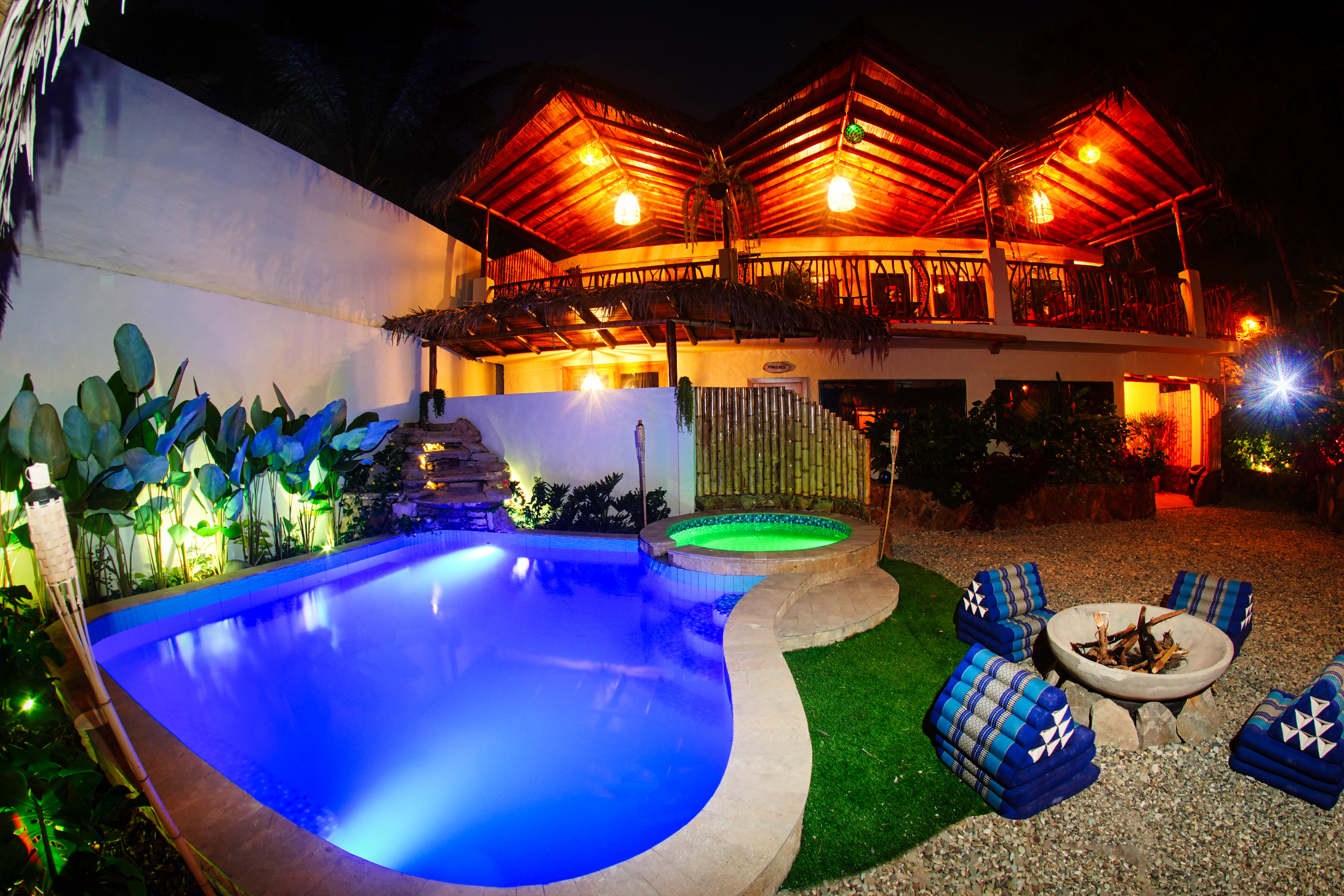 Balcony Suite-Pool- Beachfront at the Point