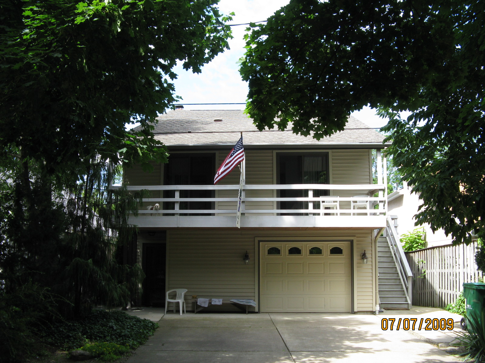 Lake Erie Sunset Beach Cottage