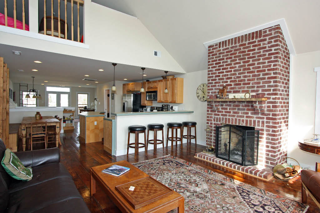 Warm Home Overlooking the Chesapeake Bay Houses for Rent in North