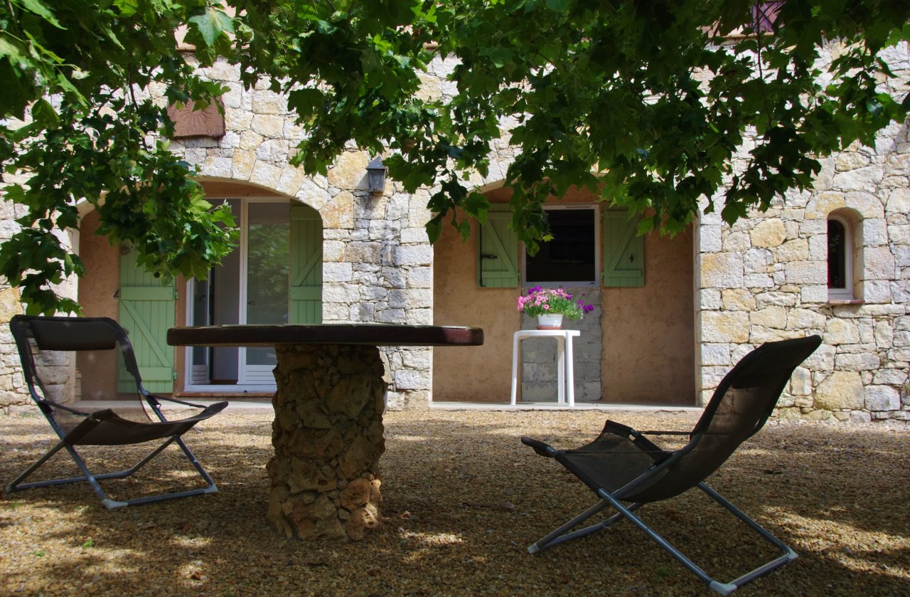 Pretty hilltop villages to visit. Quiet area.
