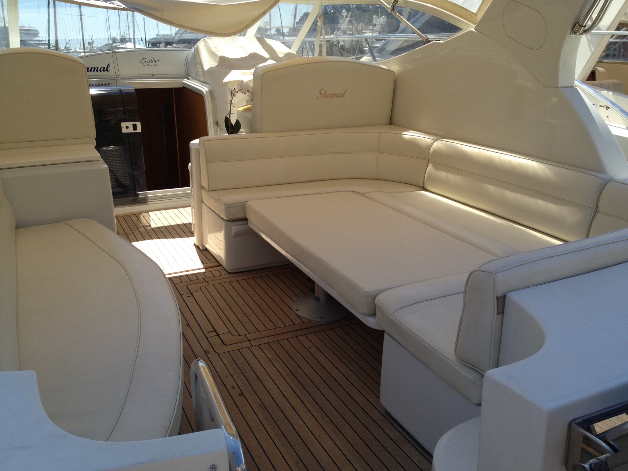 Nice Boat to sleep in Monaco port (for 4 persons)