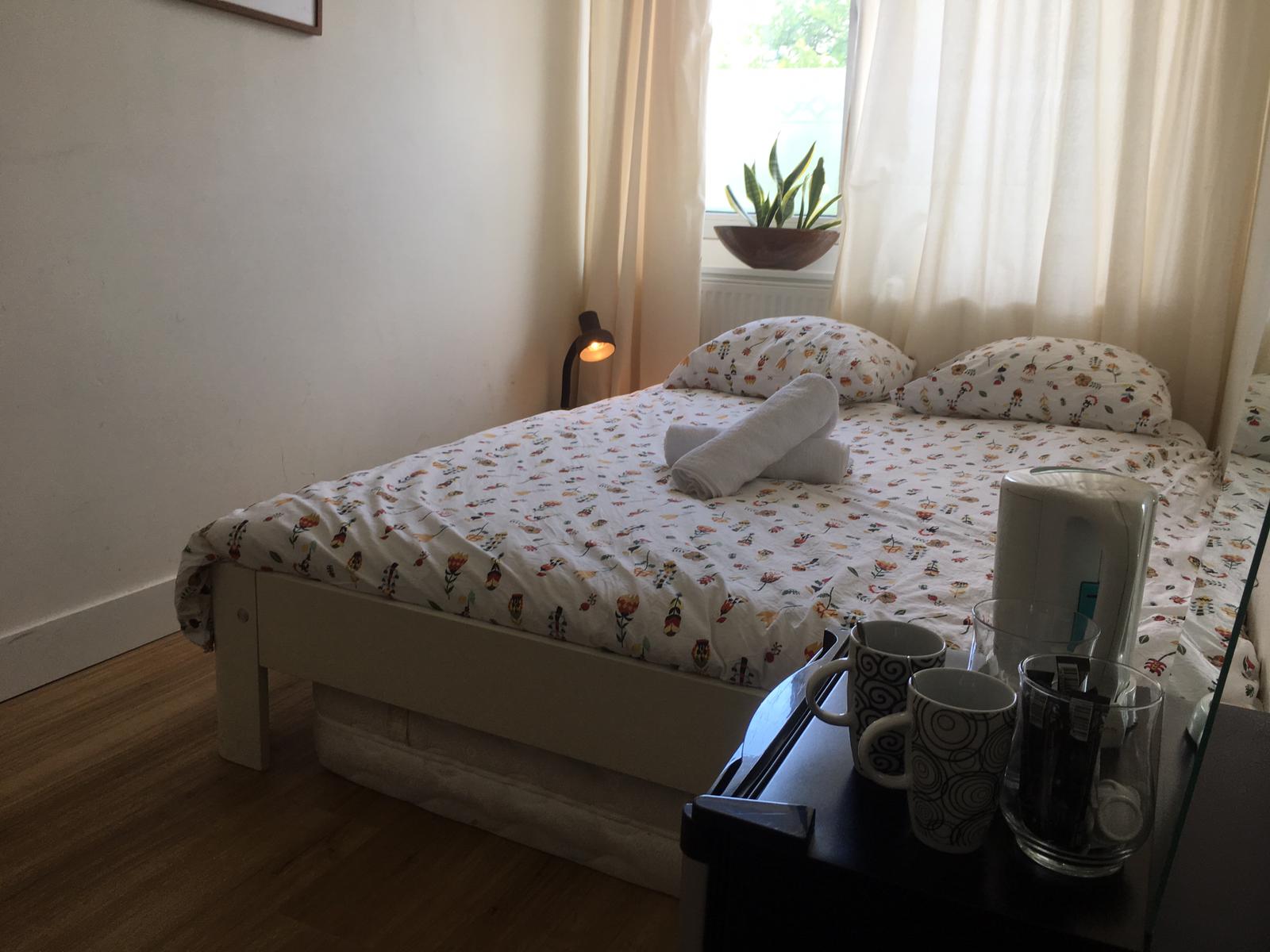 Cozy room in stylish apartment โ Amsterdam stay