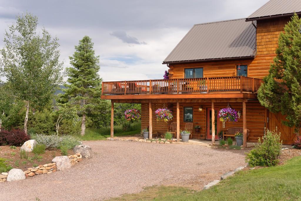 Views & Privacy on 40 Acres Houses for Rent in Basalt, Colorado