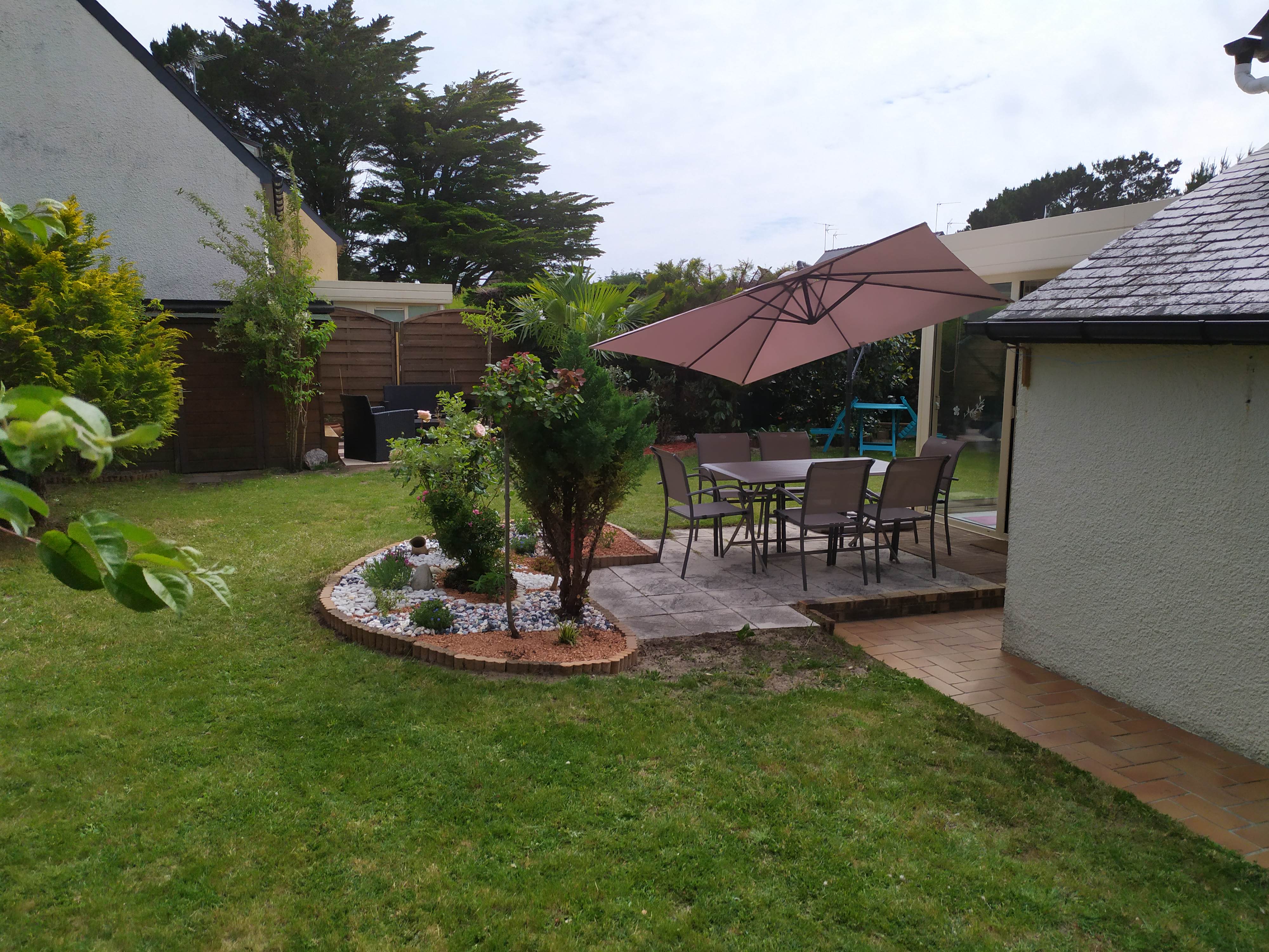 House of 53 m2 in a residence