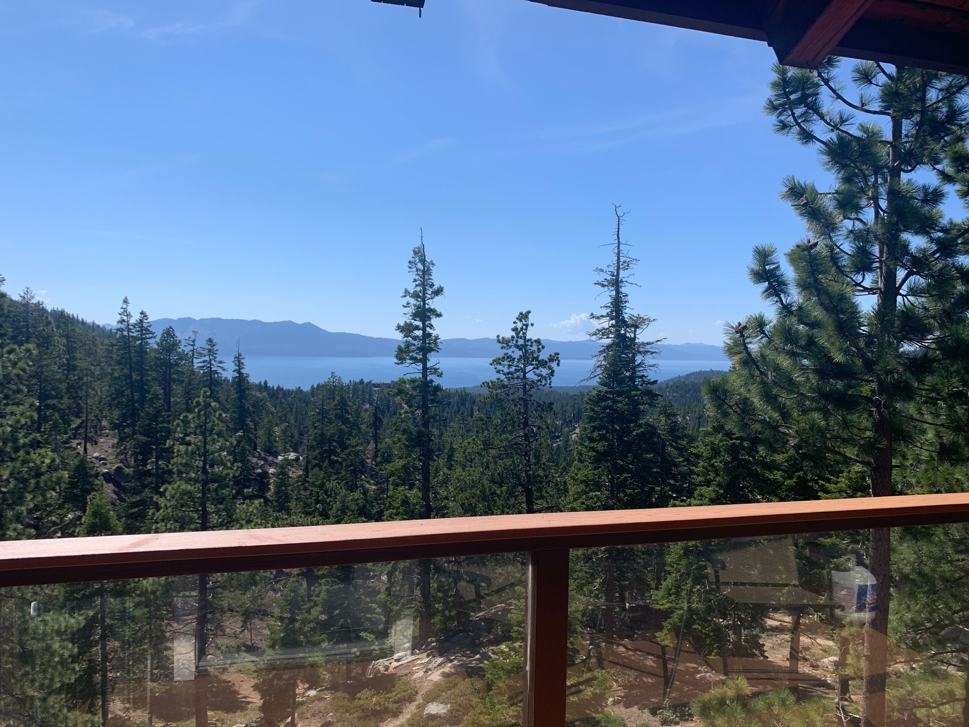 Heavenly Condo Breathtaking LakeVIEW Best Location Apartments for