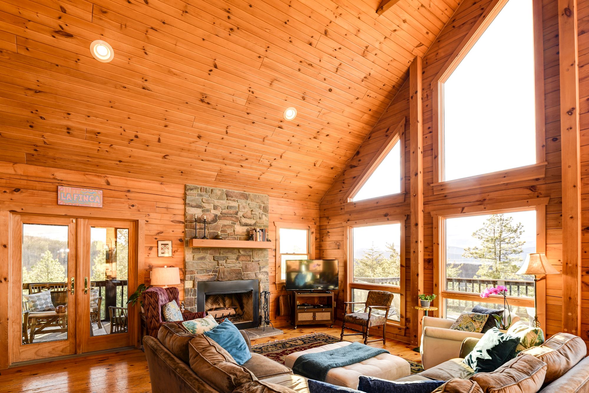 Beautiful Log Cabin Views Cabins for Rent in Moorefield