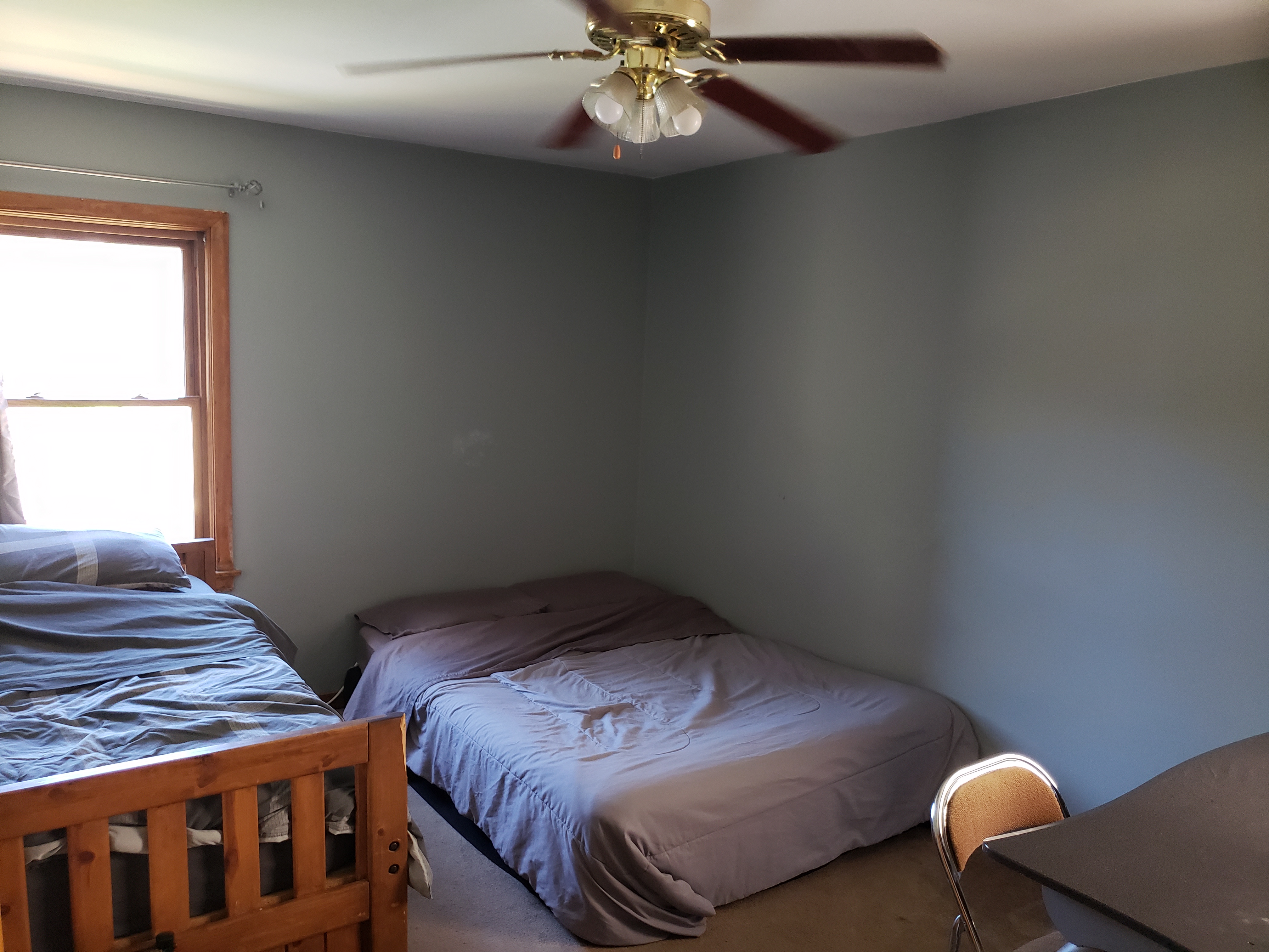 03a. Queen sized in coed room in West Ridge, Chicago
