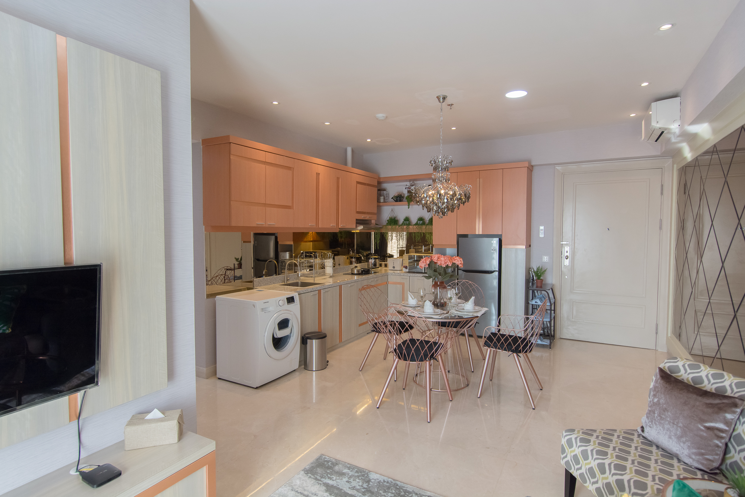 g shock tunjungan plaza