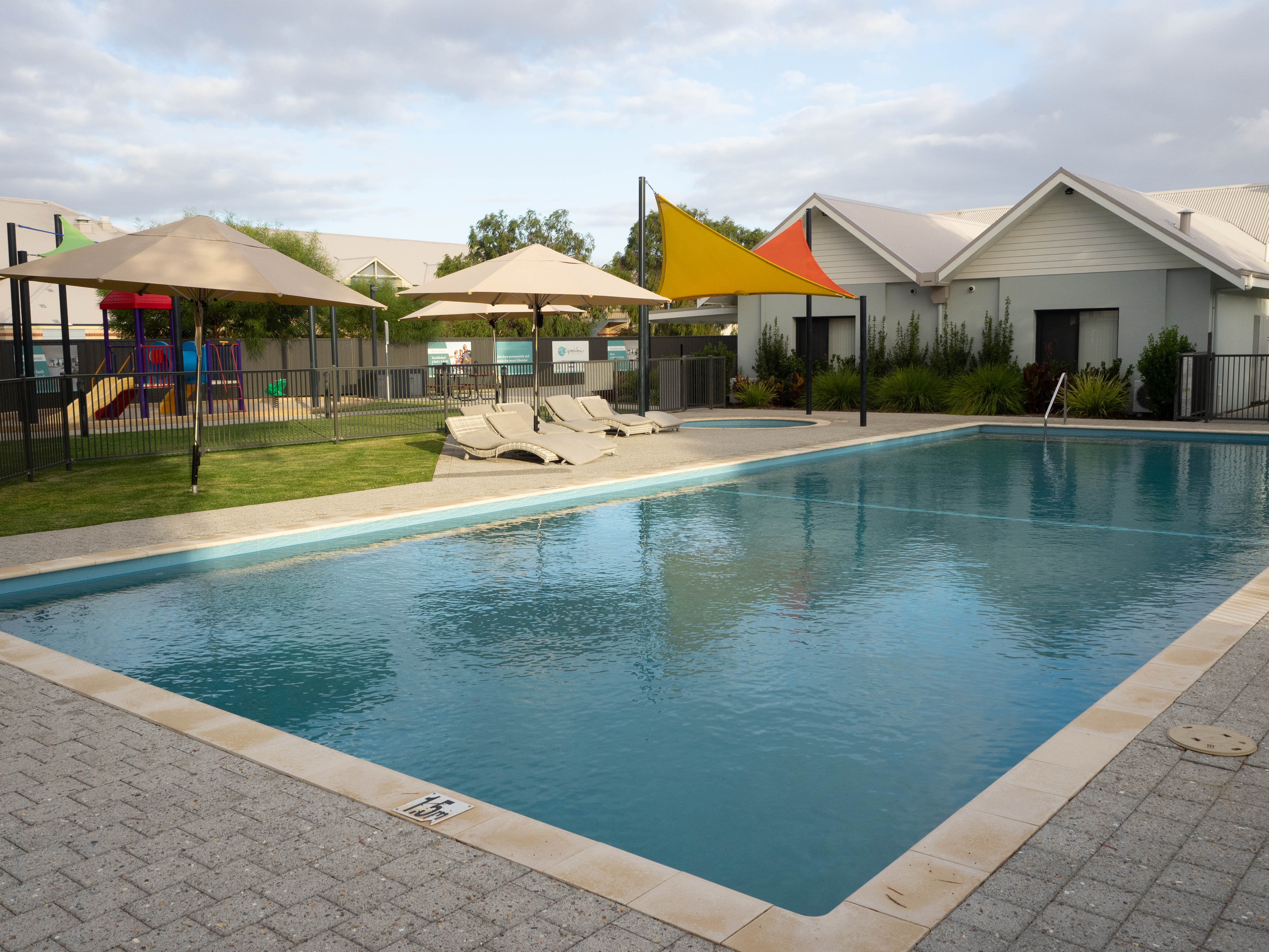 FortyOne -Oceanside Retreat Busselton -Resort Home