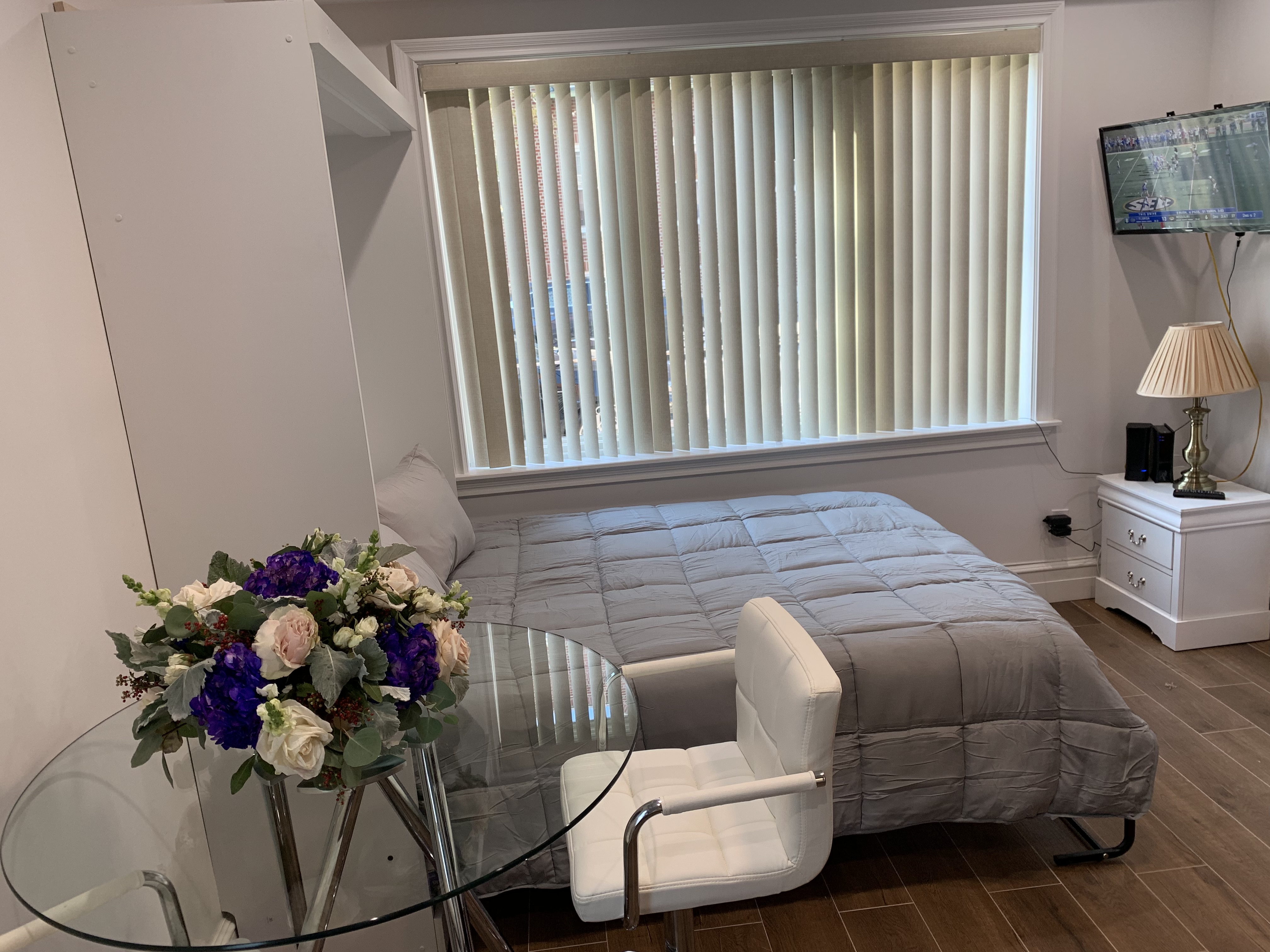 Cozy Studio with a Modern/Luxe Feel