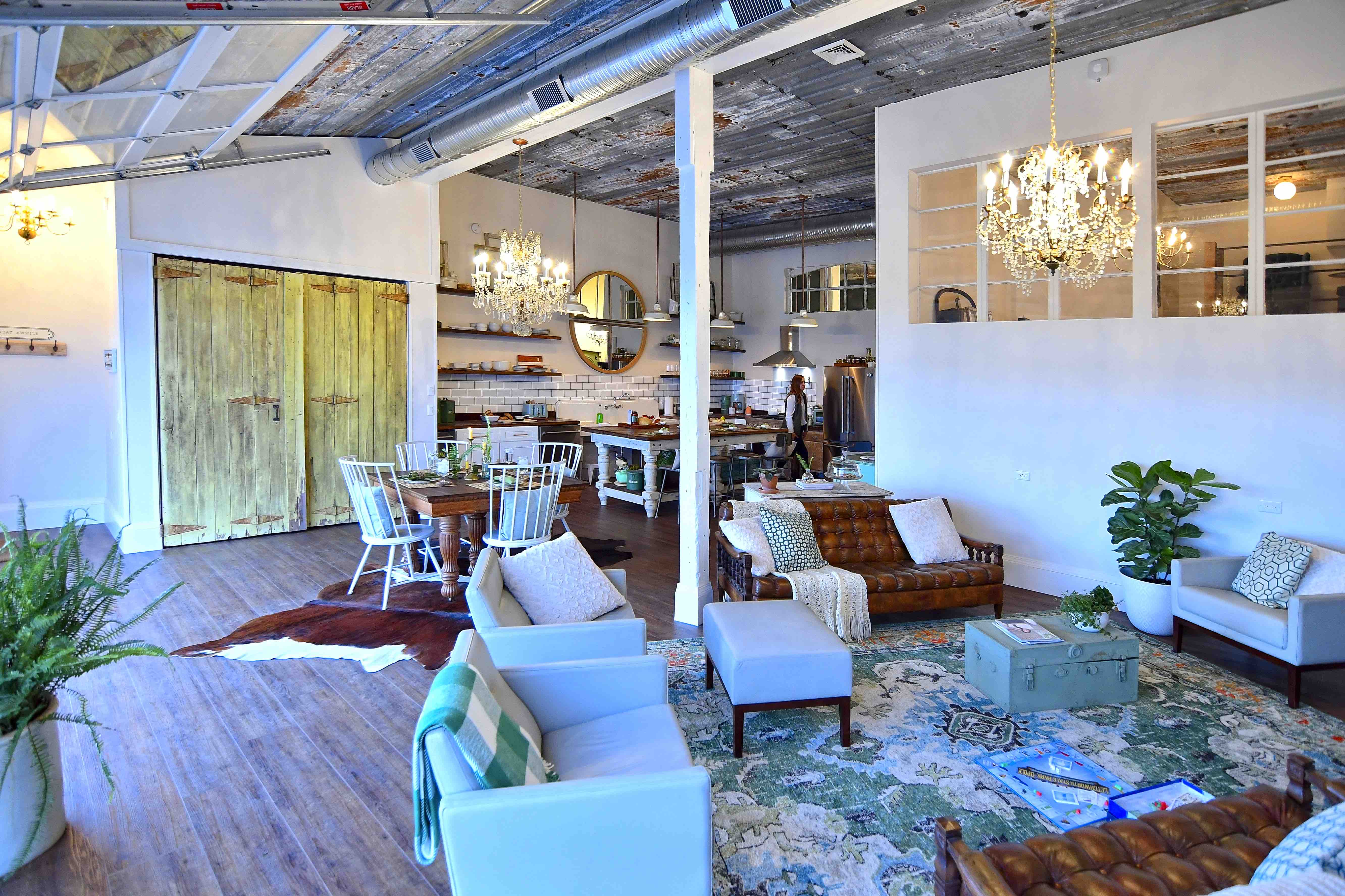 "Highbanks" the West Barn Letchworth View! Barns for Rent in Perry