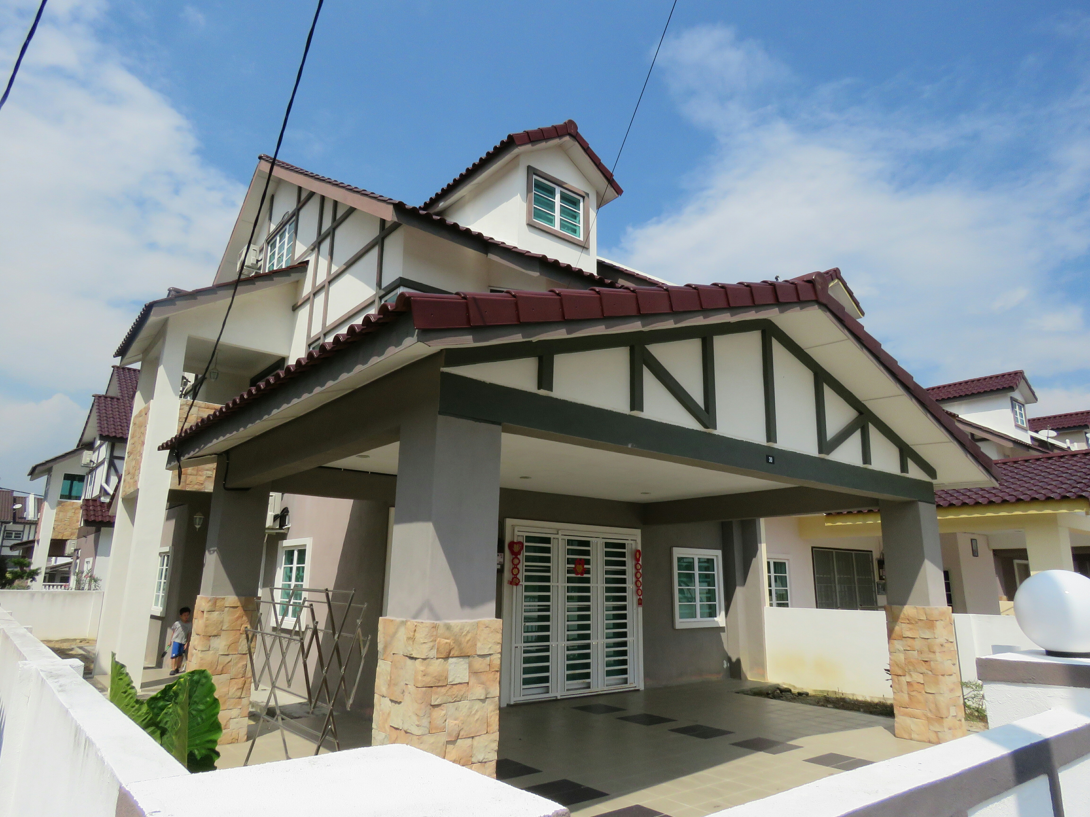 Sitiawan 3 Storey Semi D Homestay 18 Pax Houses For Rent In Sitiawan Perak My Perak Malaysia