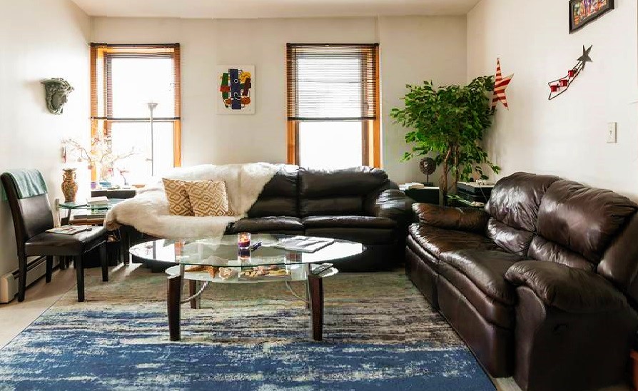 Very close to Downtown Awesome Space in Gravesend, New York City