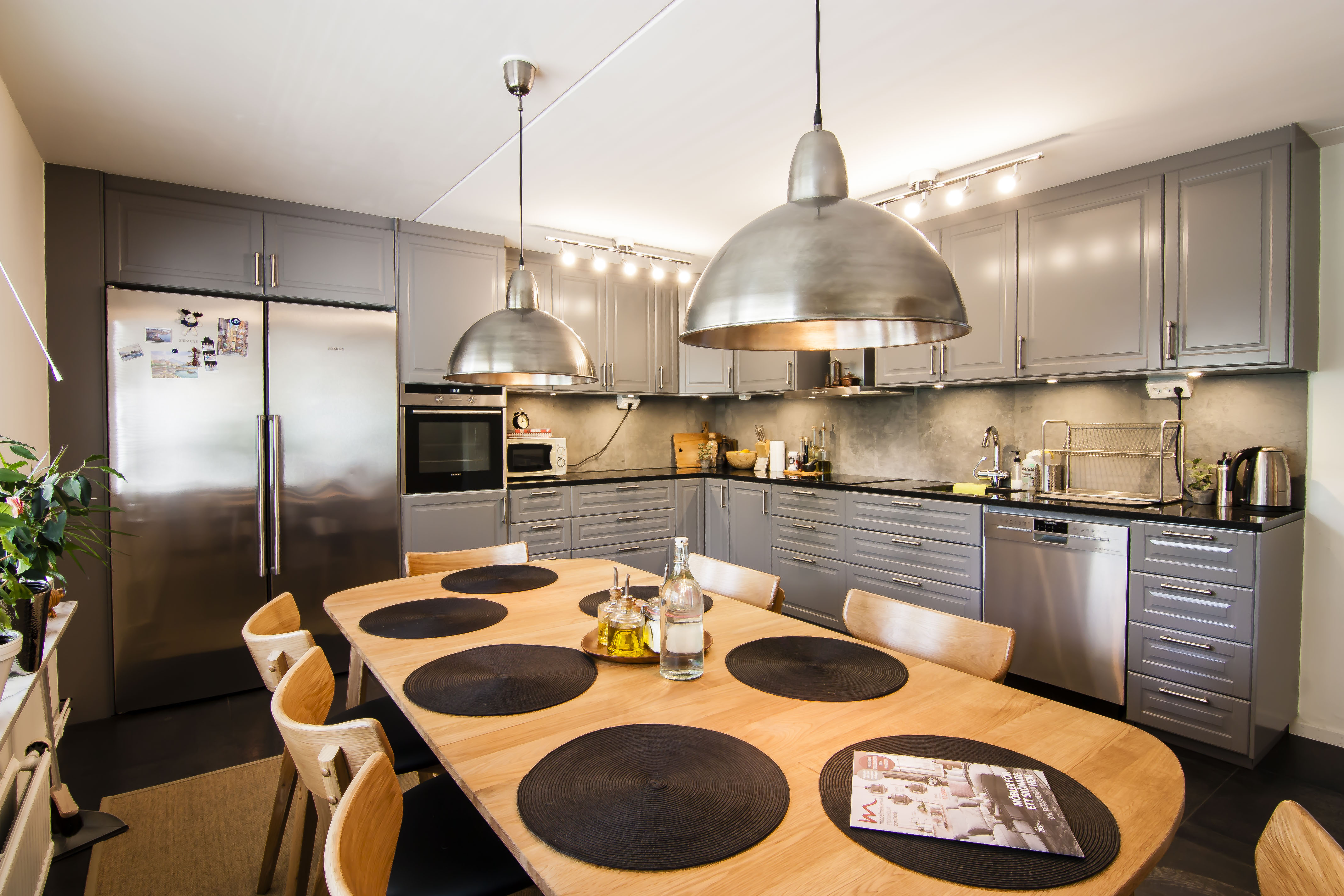 Comfortable room and kitchen in Stockholm Apartments for Rent in