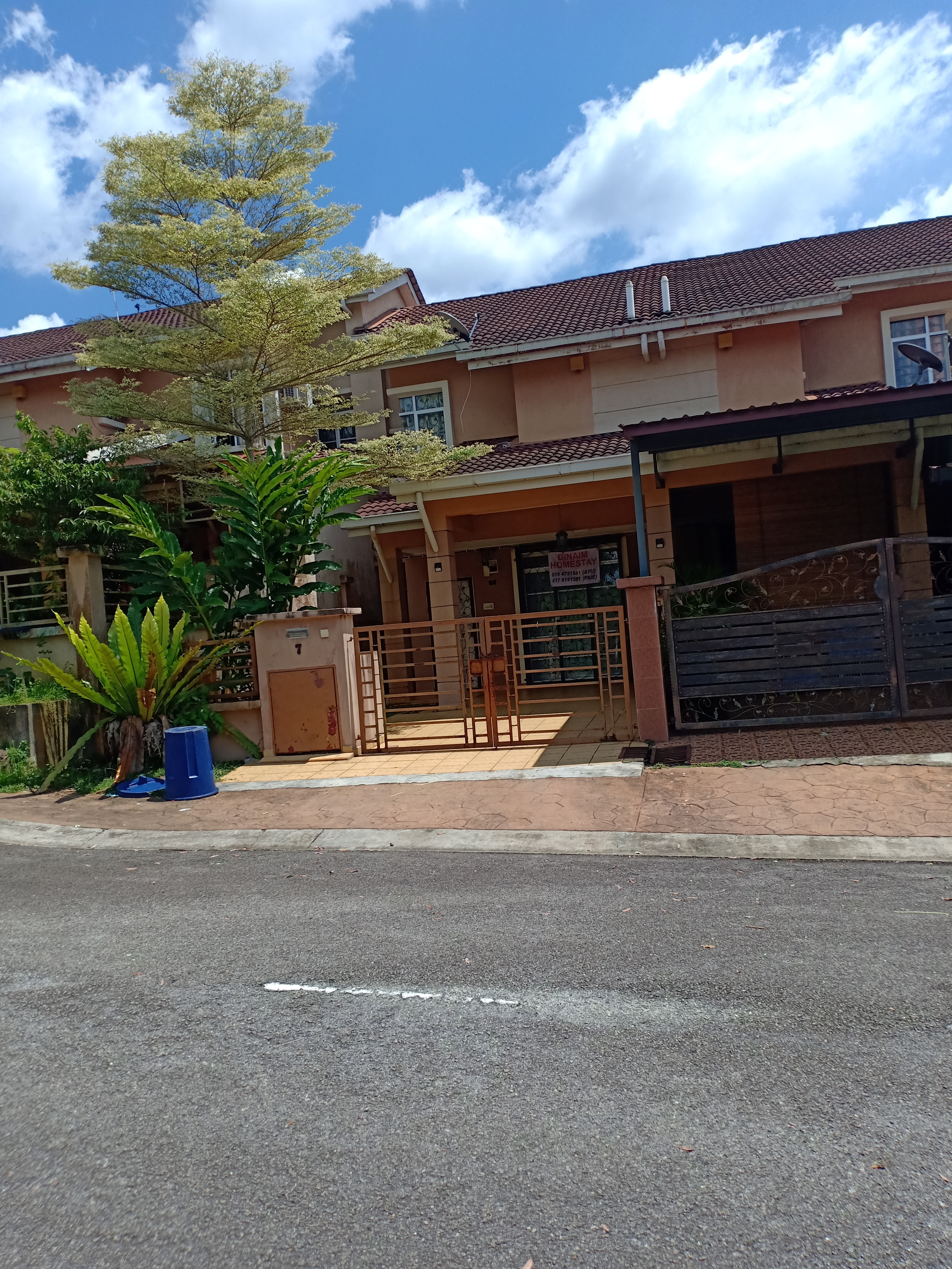 Dinaim Homestay Tanjung Malim Houses For Rent In Tanjong Malim Negeri Perak Malaysia