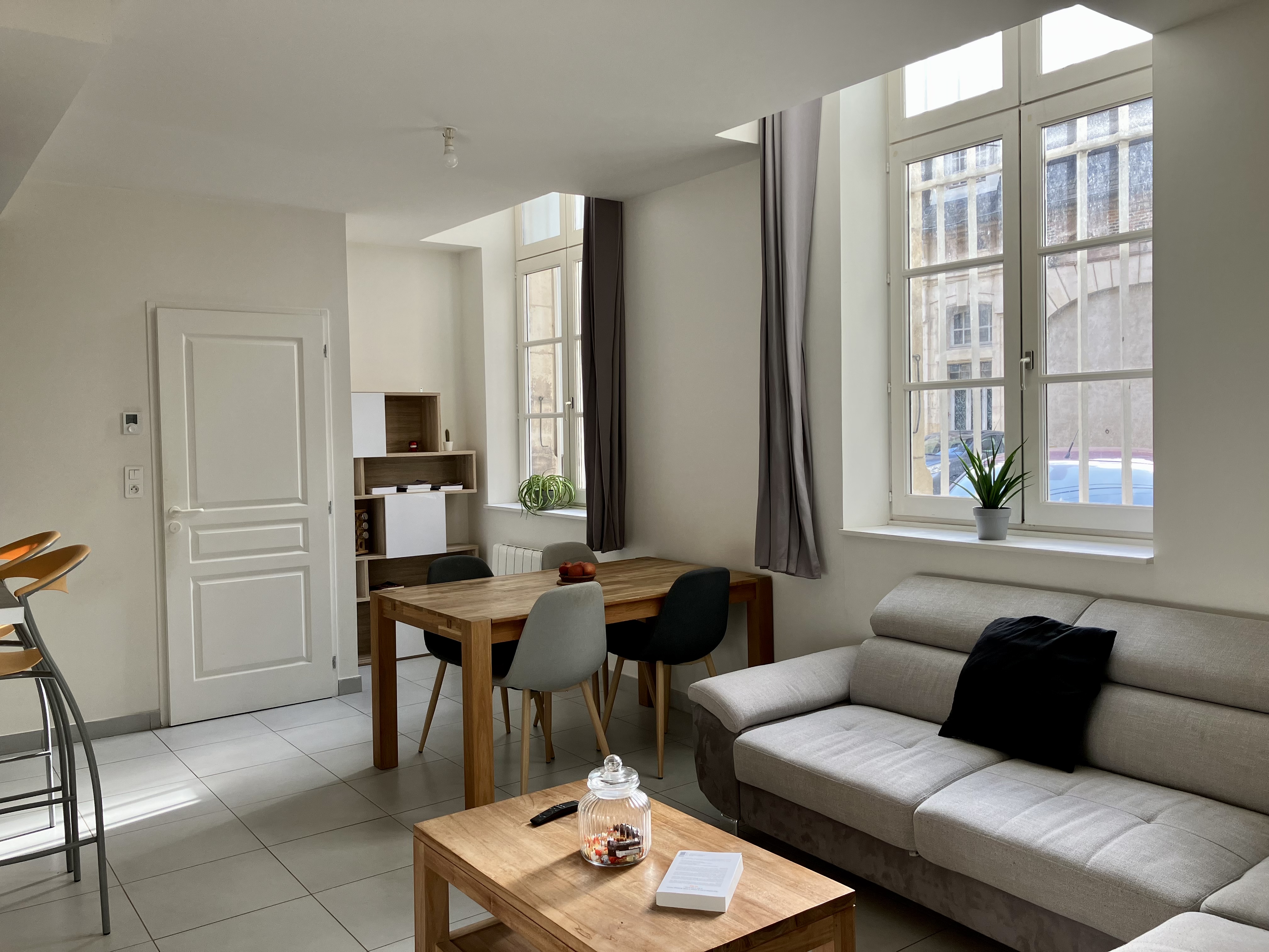 Apartment with parking space
