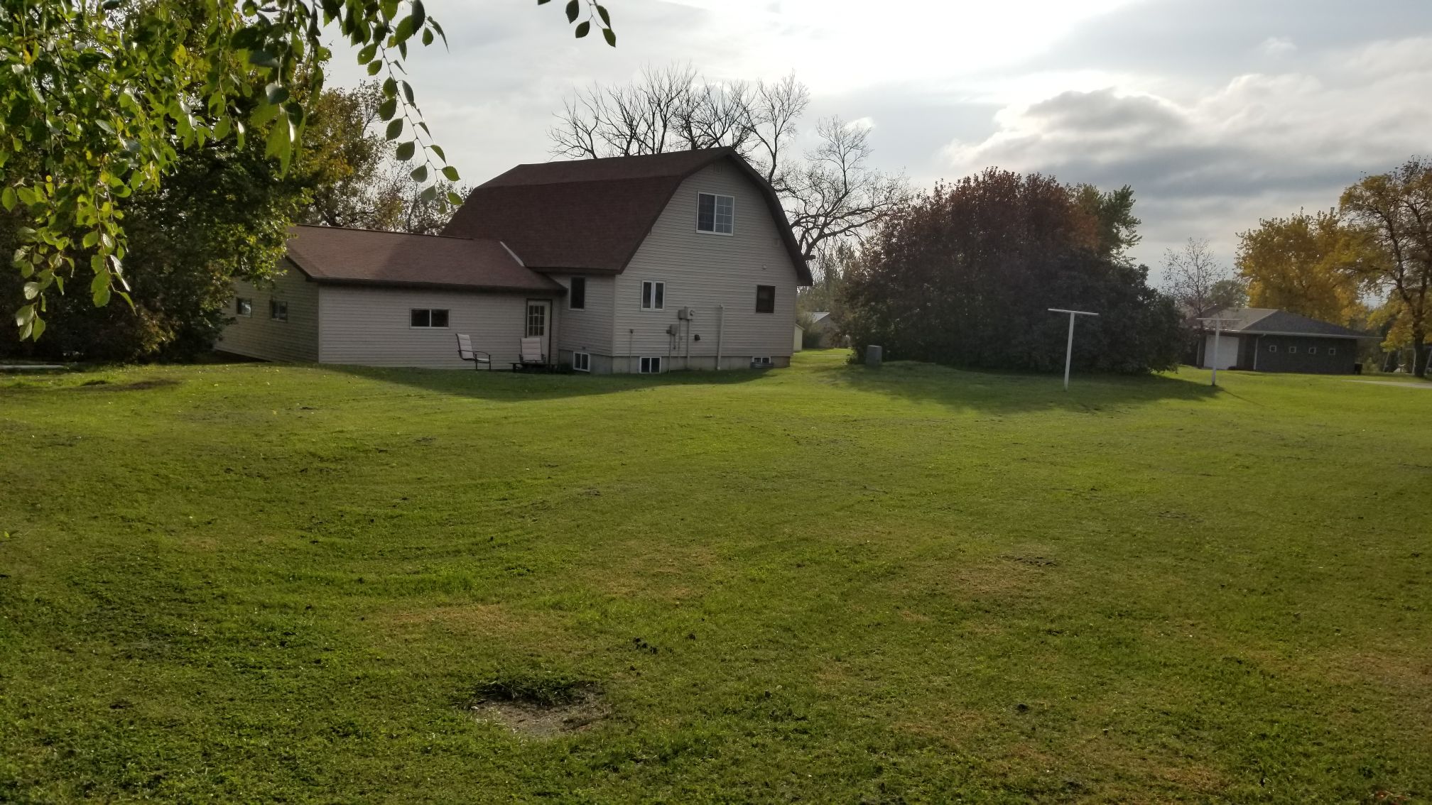 The Lodge at the Lake Houses for Rent in Waubay, South Dakota, United