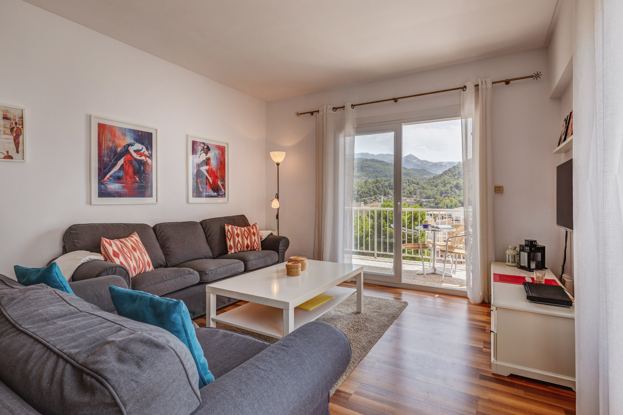 Airbnb Port Soller Plage _ Plage et studio de montagne Port de Sóller ...