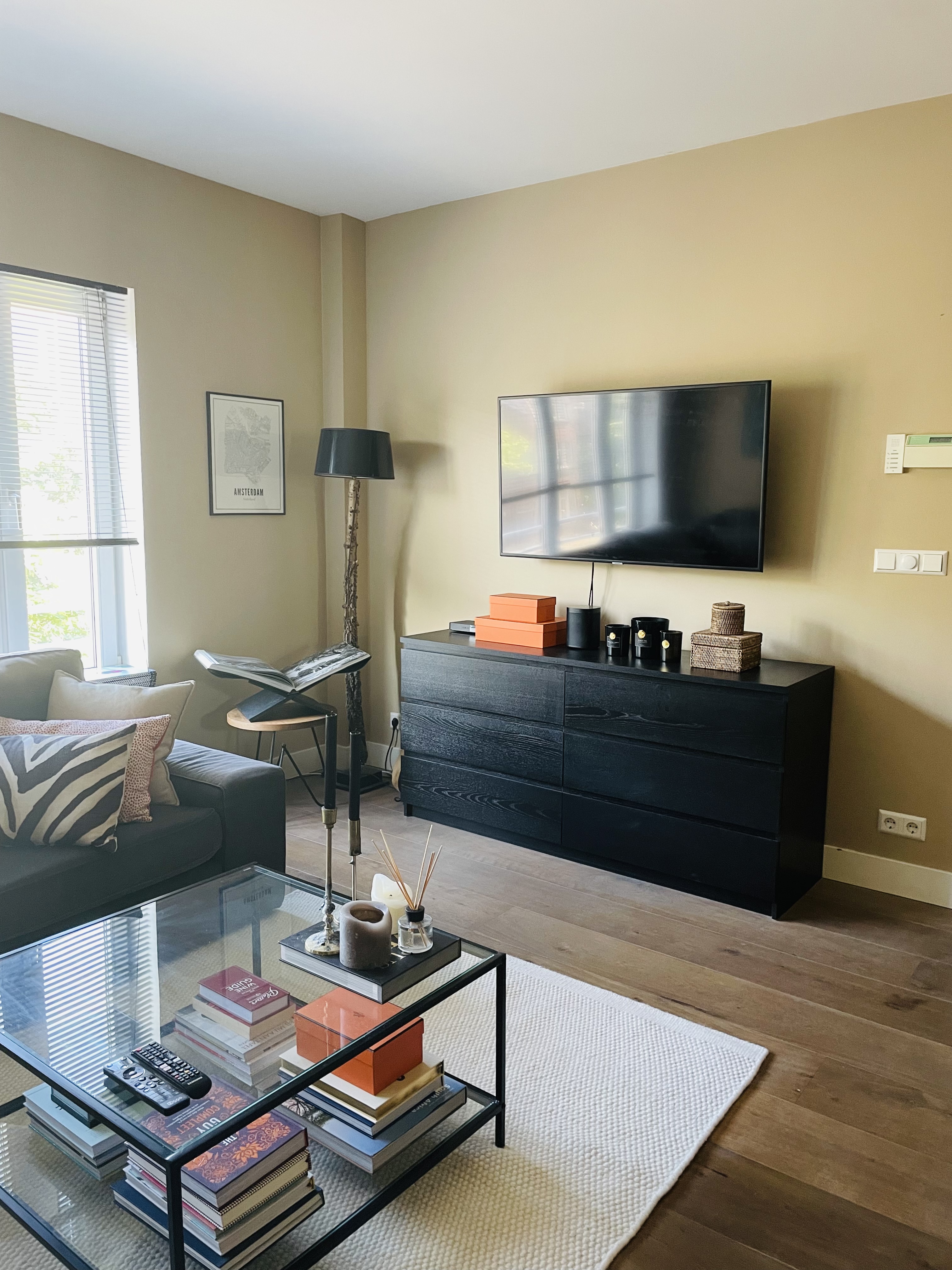 Apartment in A’dam with free indoor parkingspot — Amsterdam stay