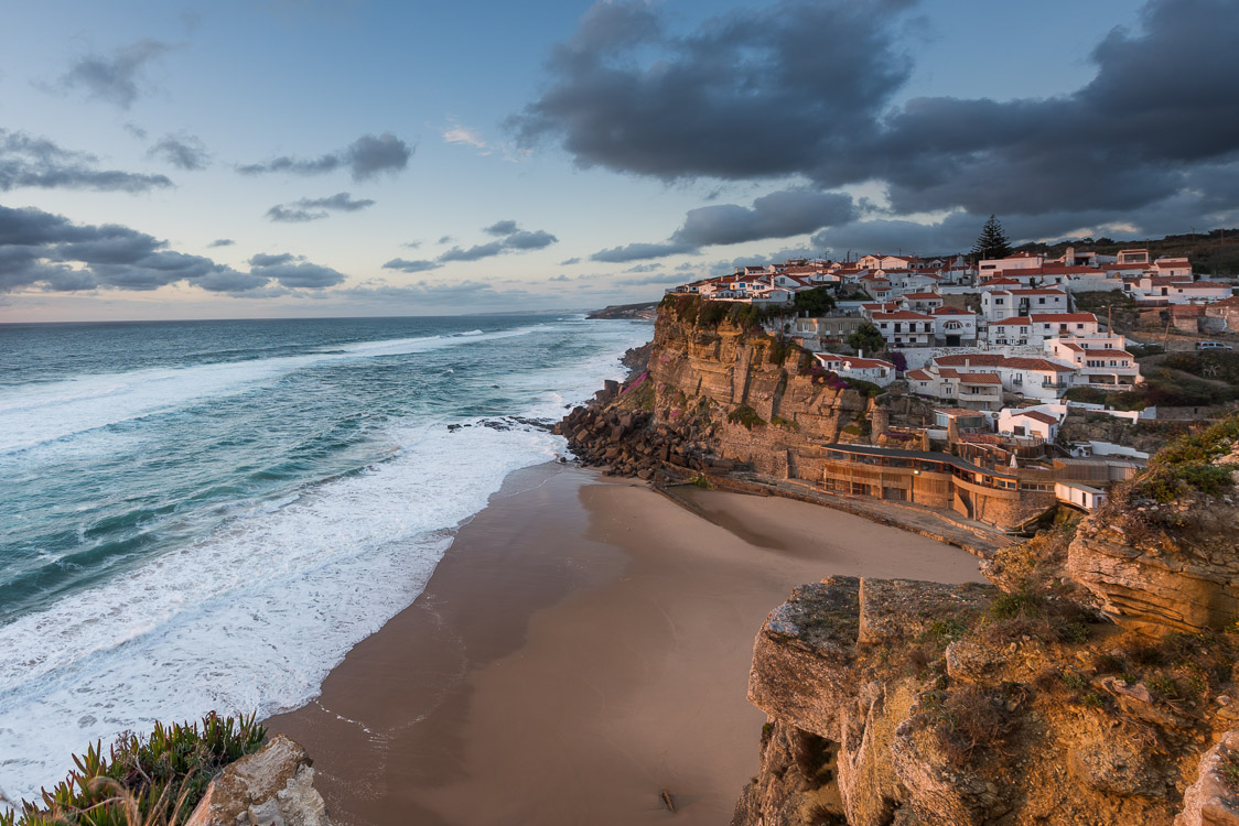 Beach house in Azenhas do Mar Huizen te Huur in Colares, Lissabon