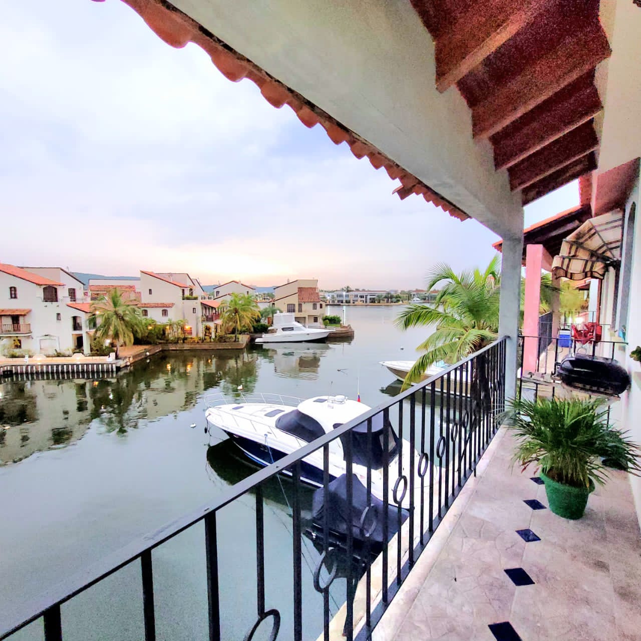 Comfortable and warm apartment in exclusive area.