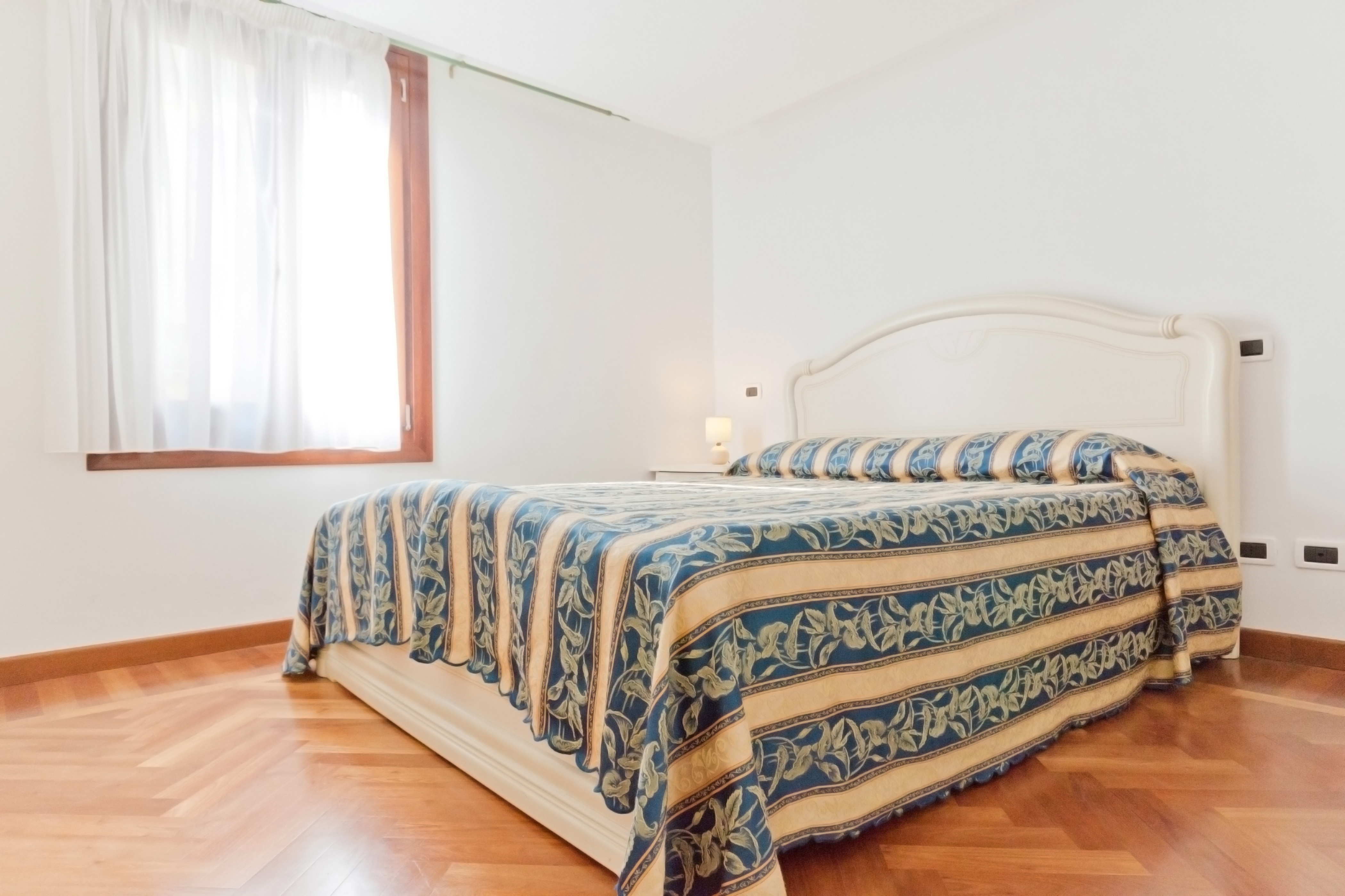 Cozy apartment 4 pax Jewish Ghetto A/C WIFI Apartments for