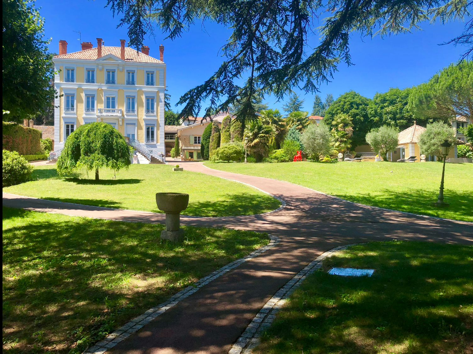 Exceptional apartment 130m2 in a mansion