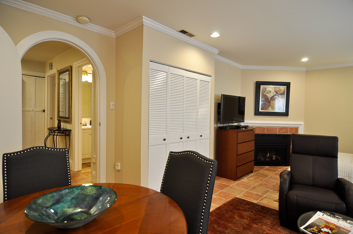 Mediterranean style private studio