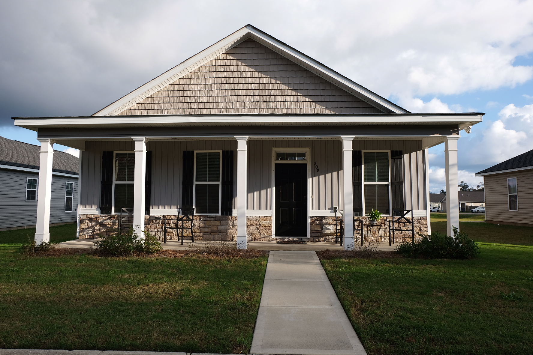 Wake Up on Williams St. Quiet, Comfortable 3BR 2BA Houses for Rent in