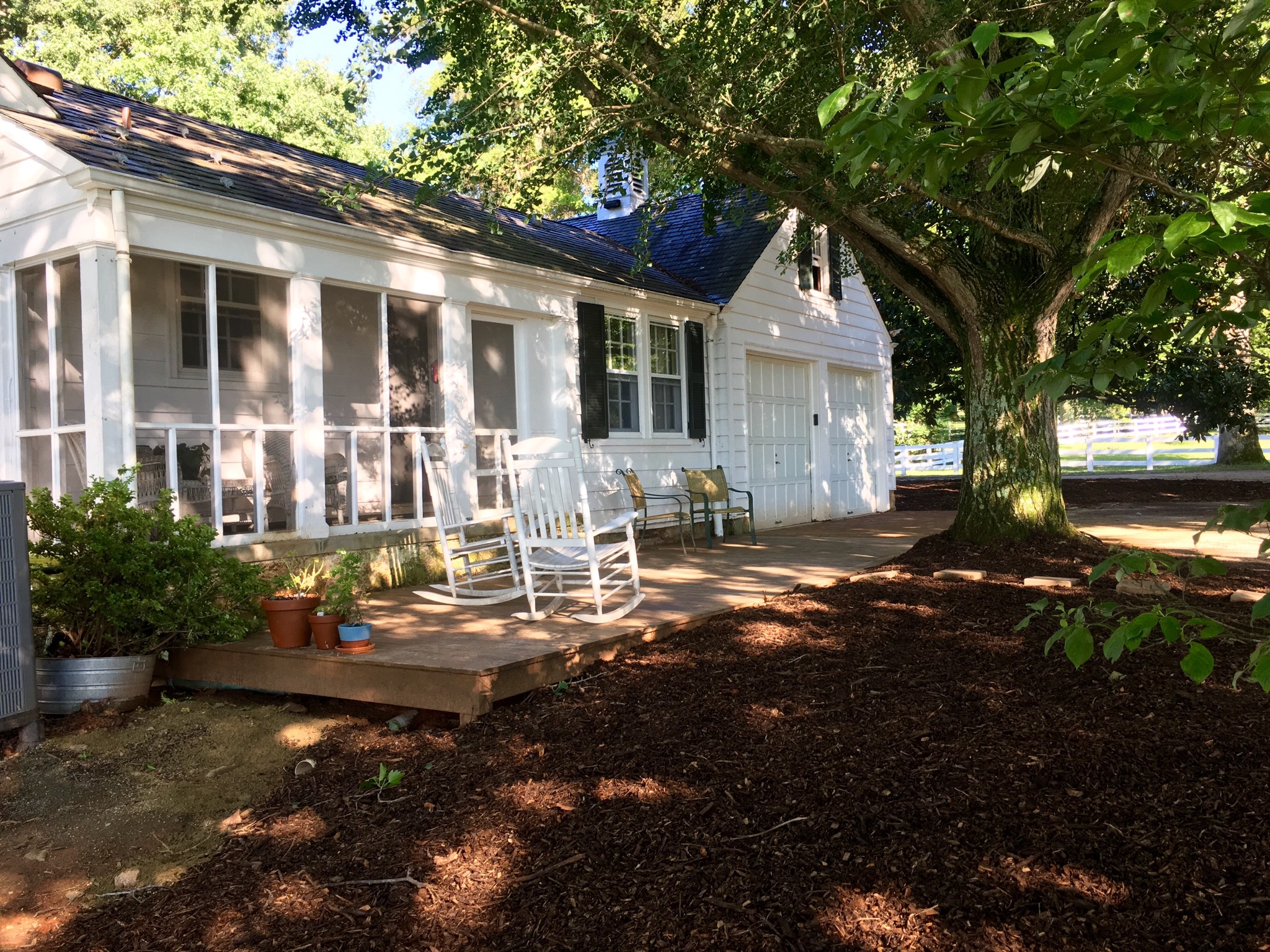 Charming, Complete Suite on Stunning Working Farm Farm stays for Rent