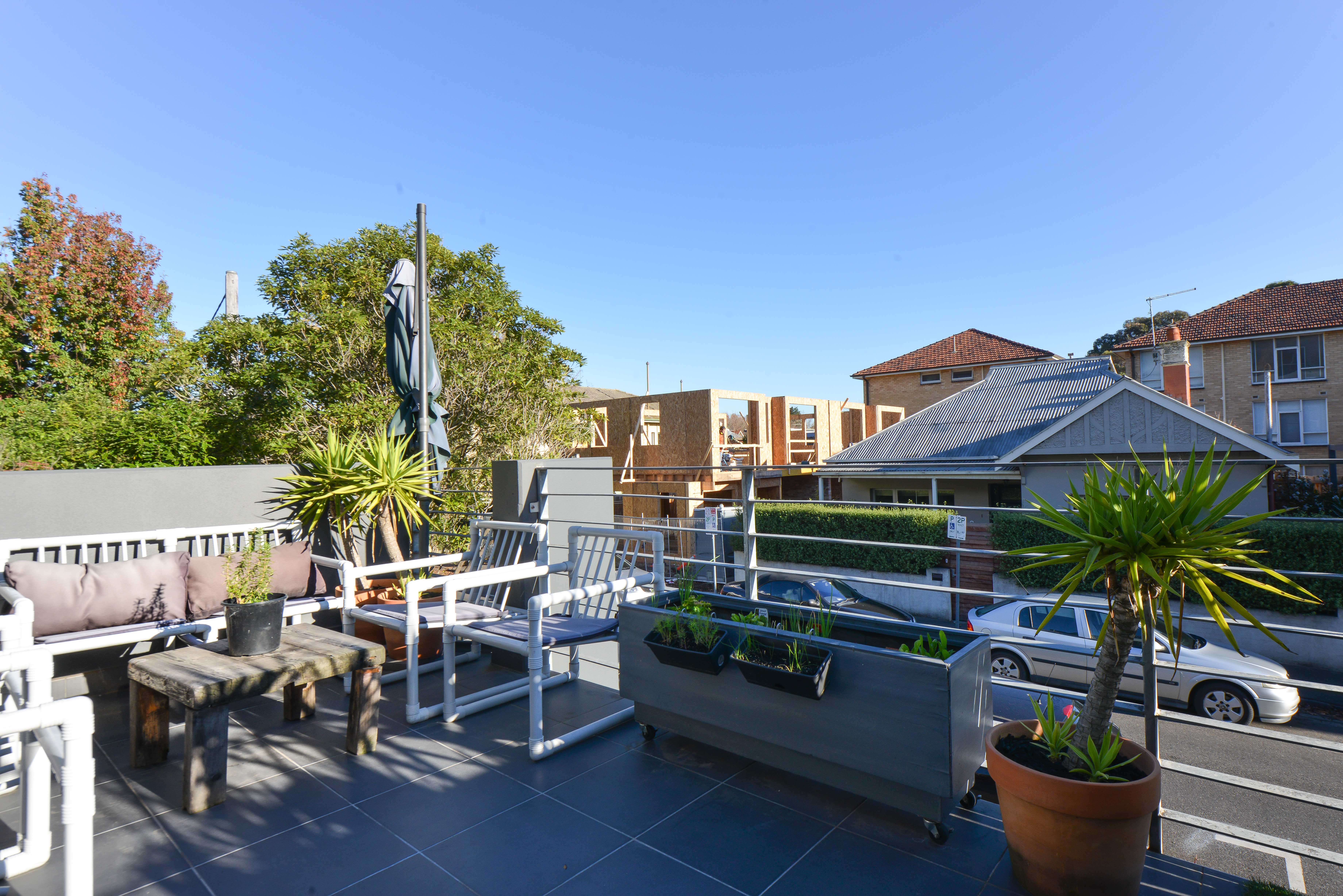 Sunny Beachside Apartment in Port Phillip, Melbourne