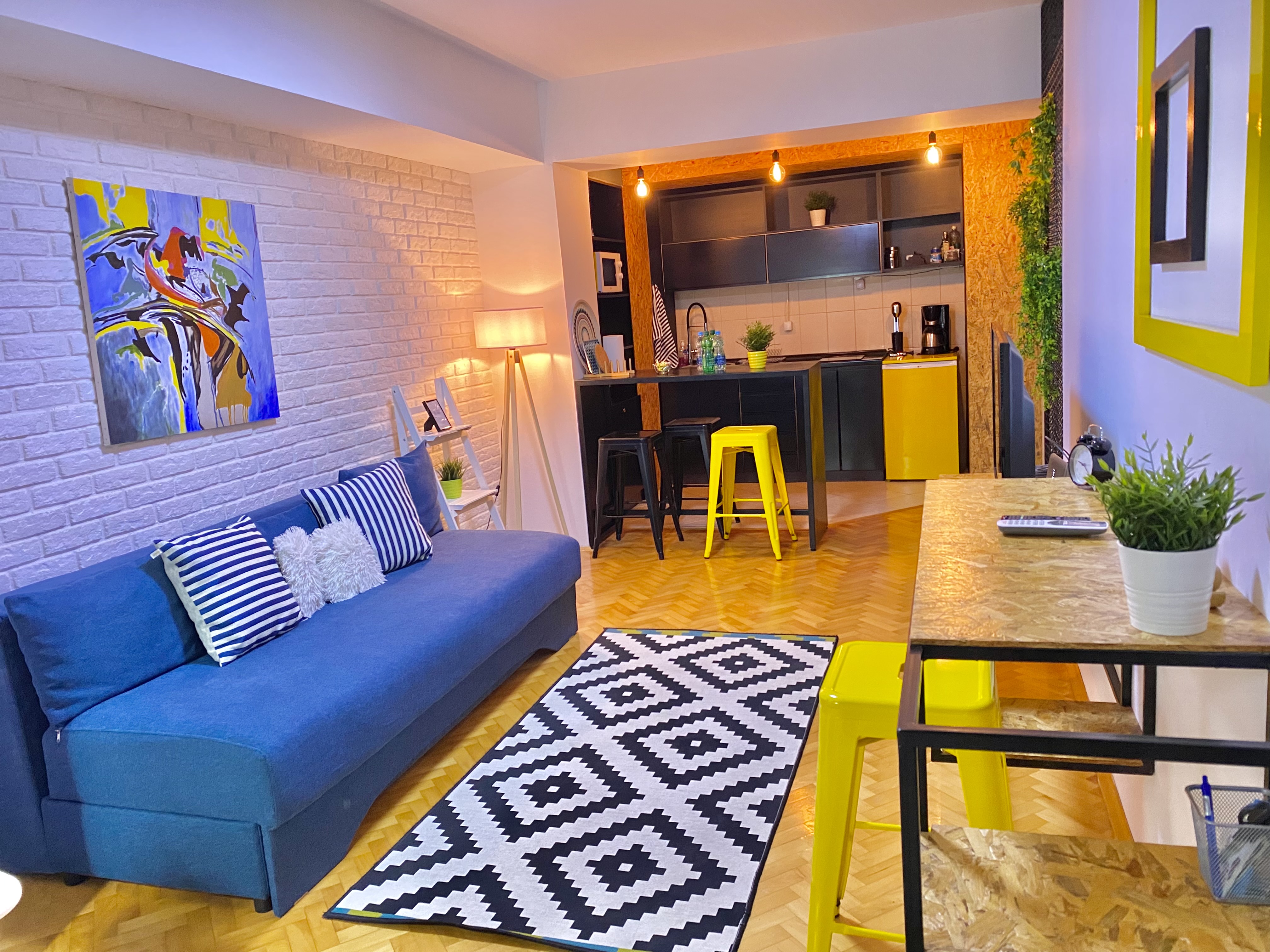 Central & cozy ⭐ close to everything ⭐ parking