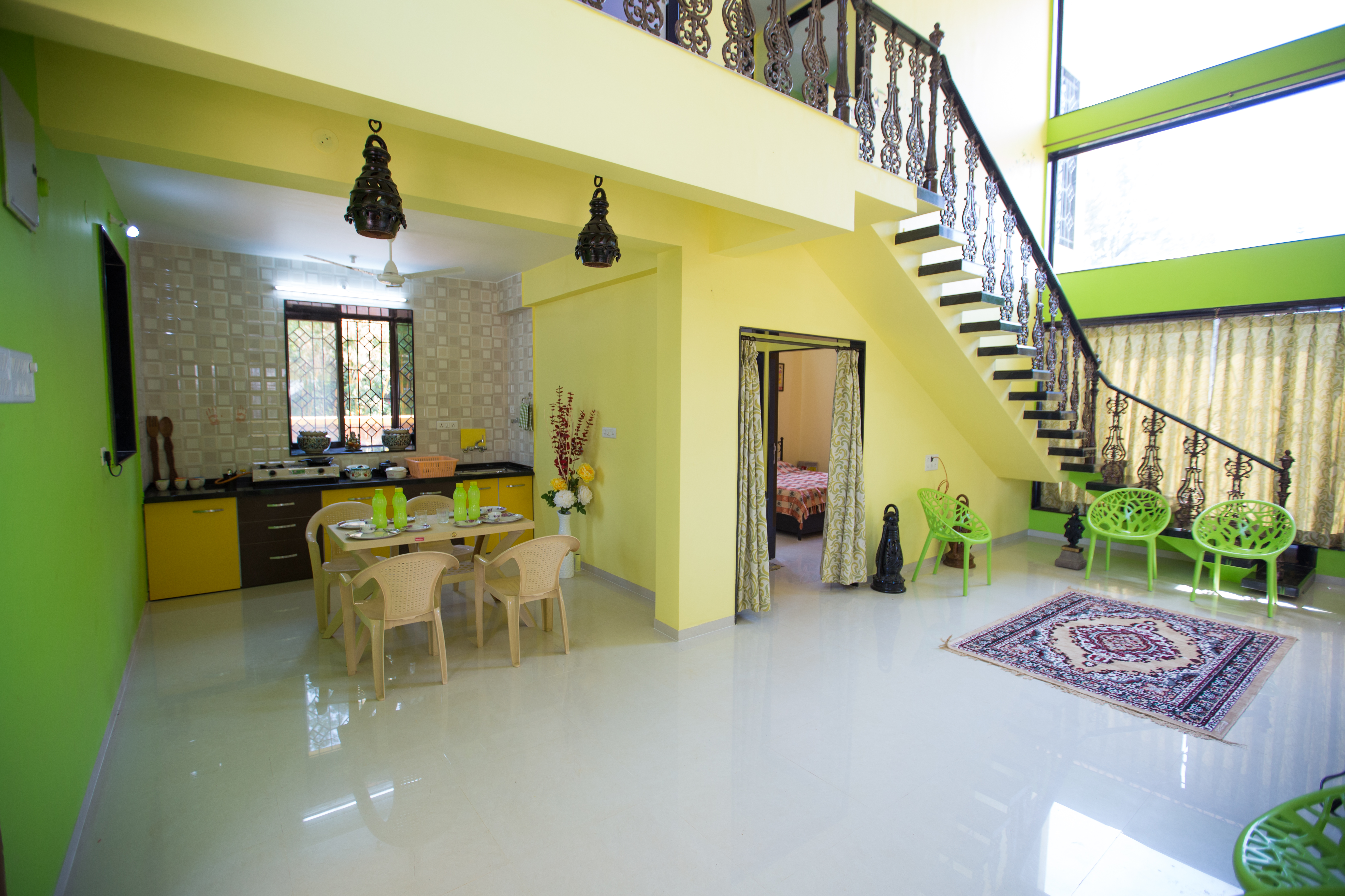 Amaltas: A laburnum themed cottage