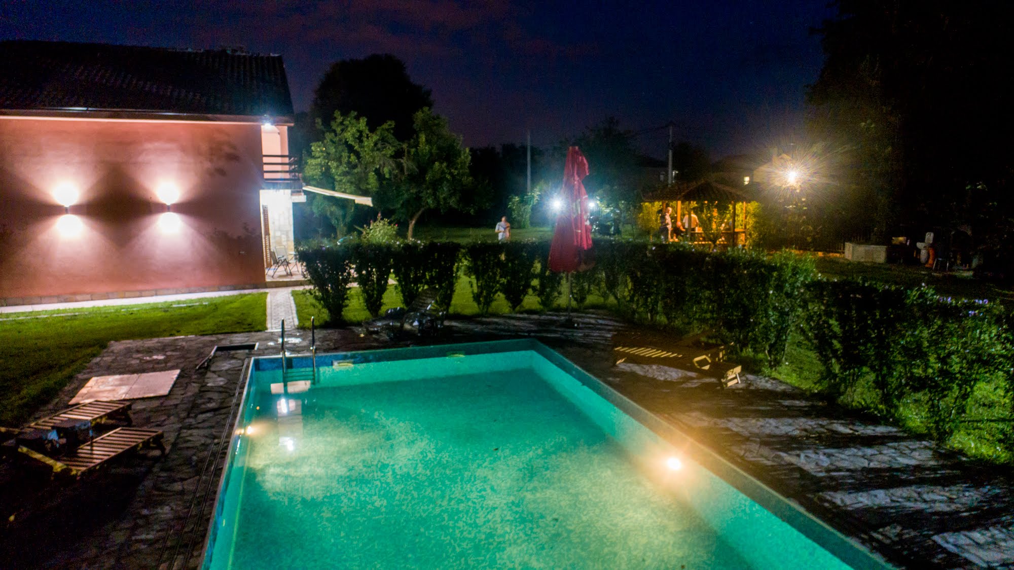 sneaker villa capital city