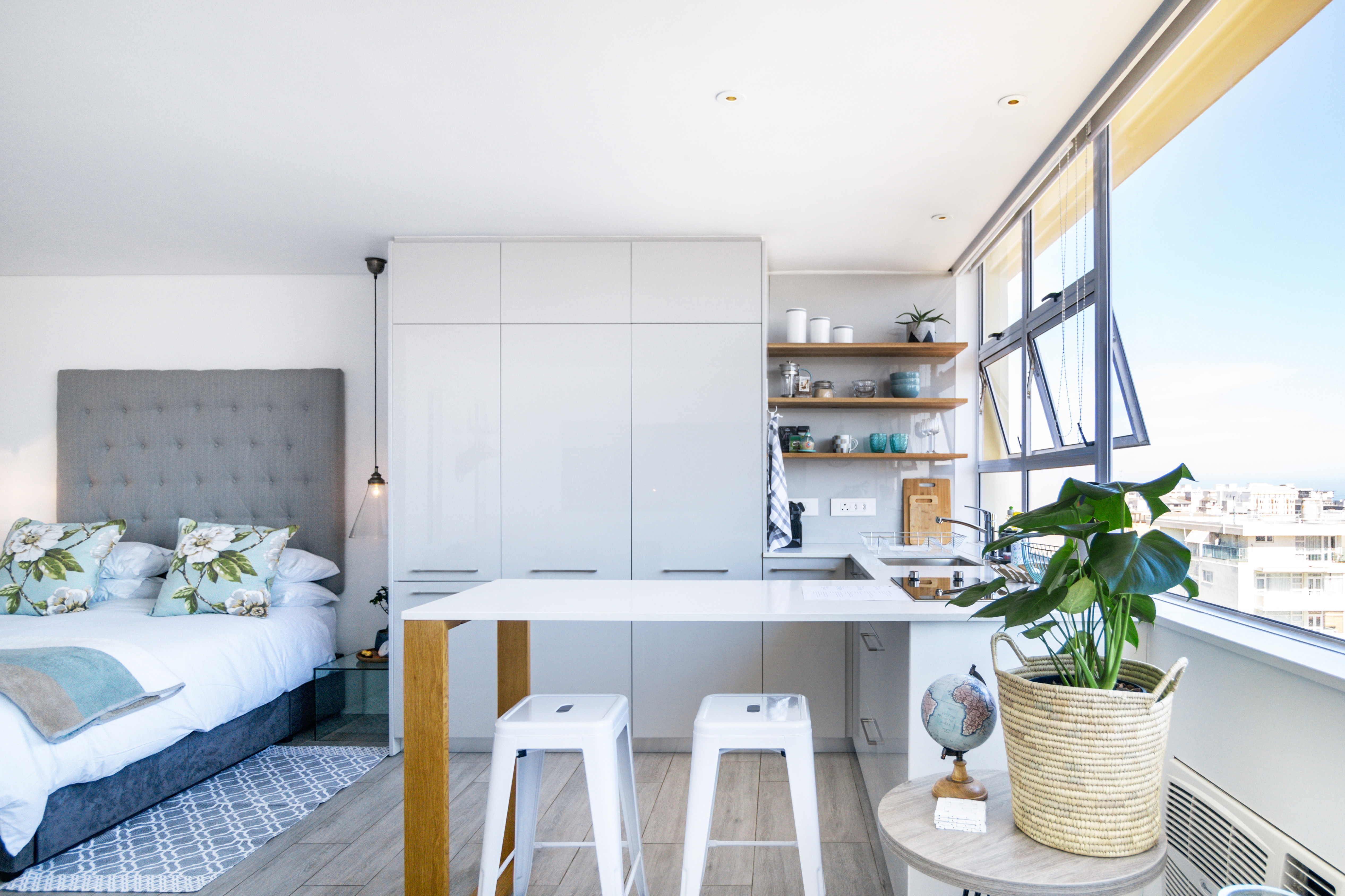 Stylish Apartment Close to Sea Point Promenade