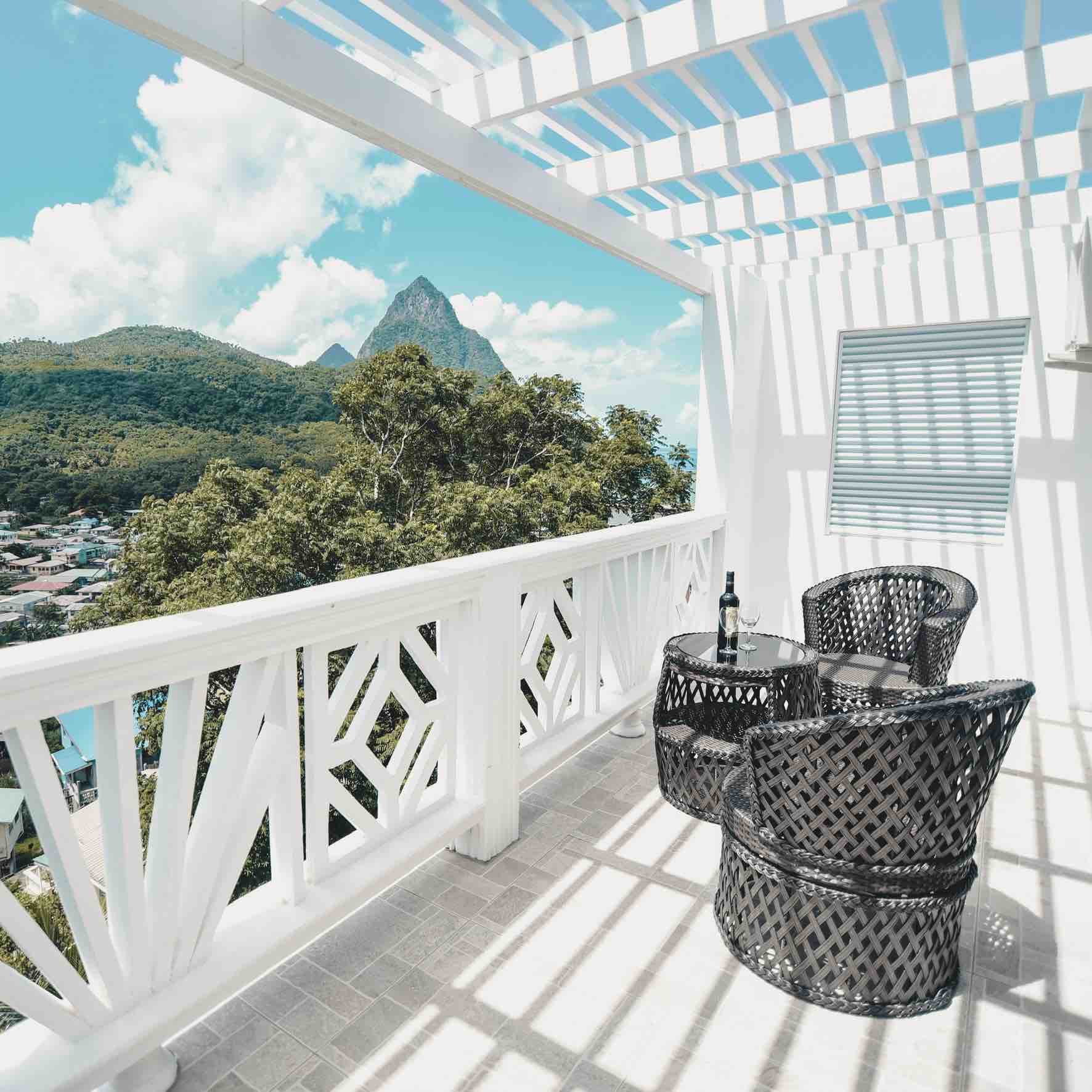 SugarmonVillas Mt Gimie Apt With Amazing View!