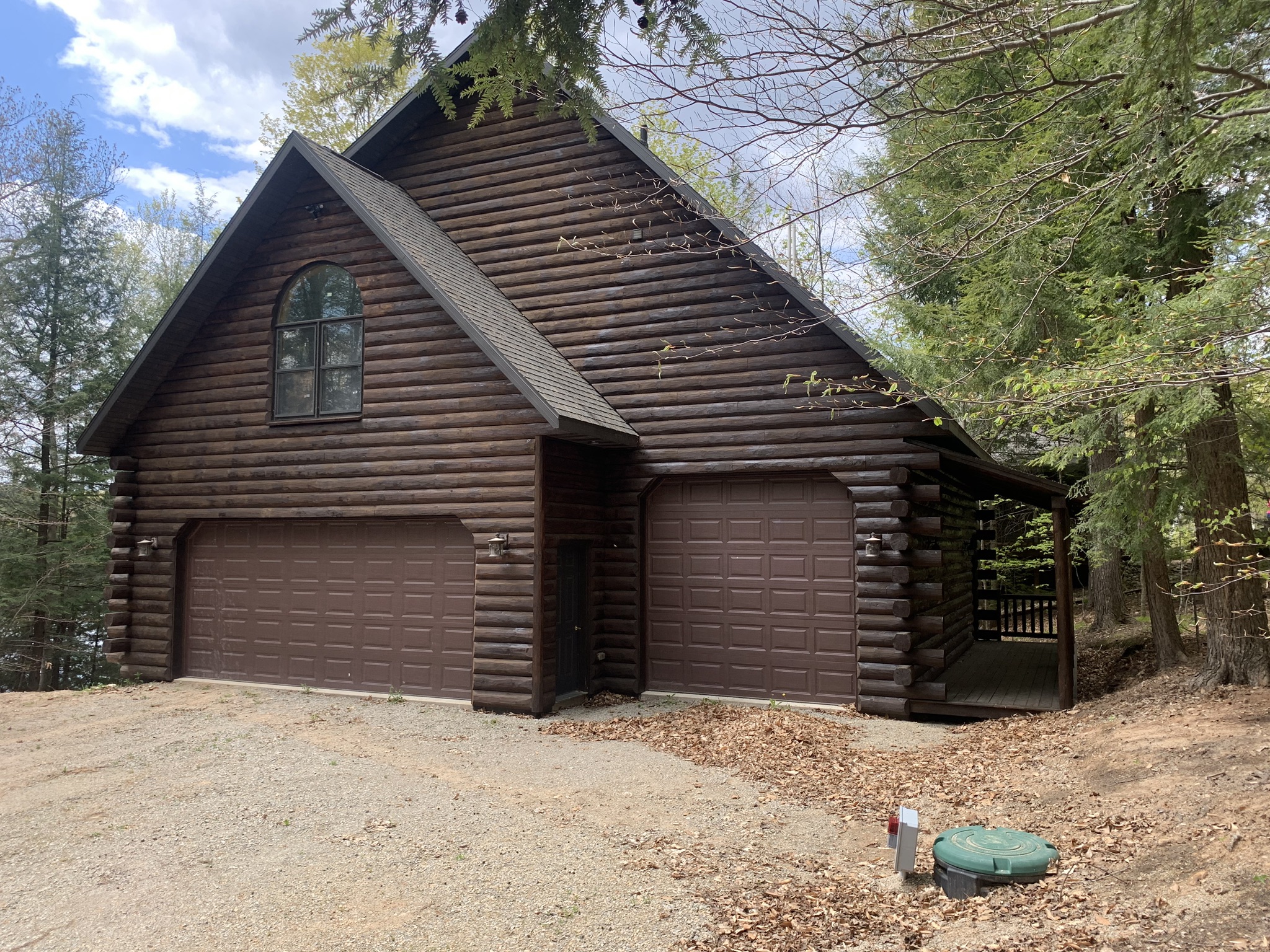 Kelly Lake HideAwayprivate, lake views, ATV trail Cabins for Rent in